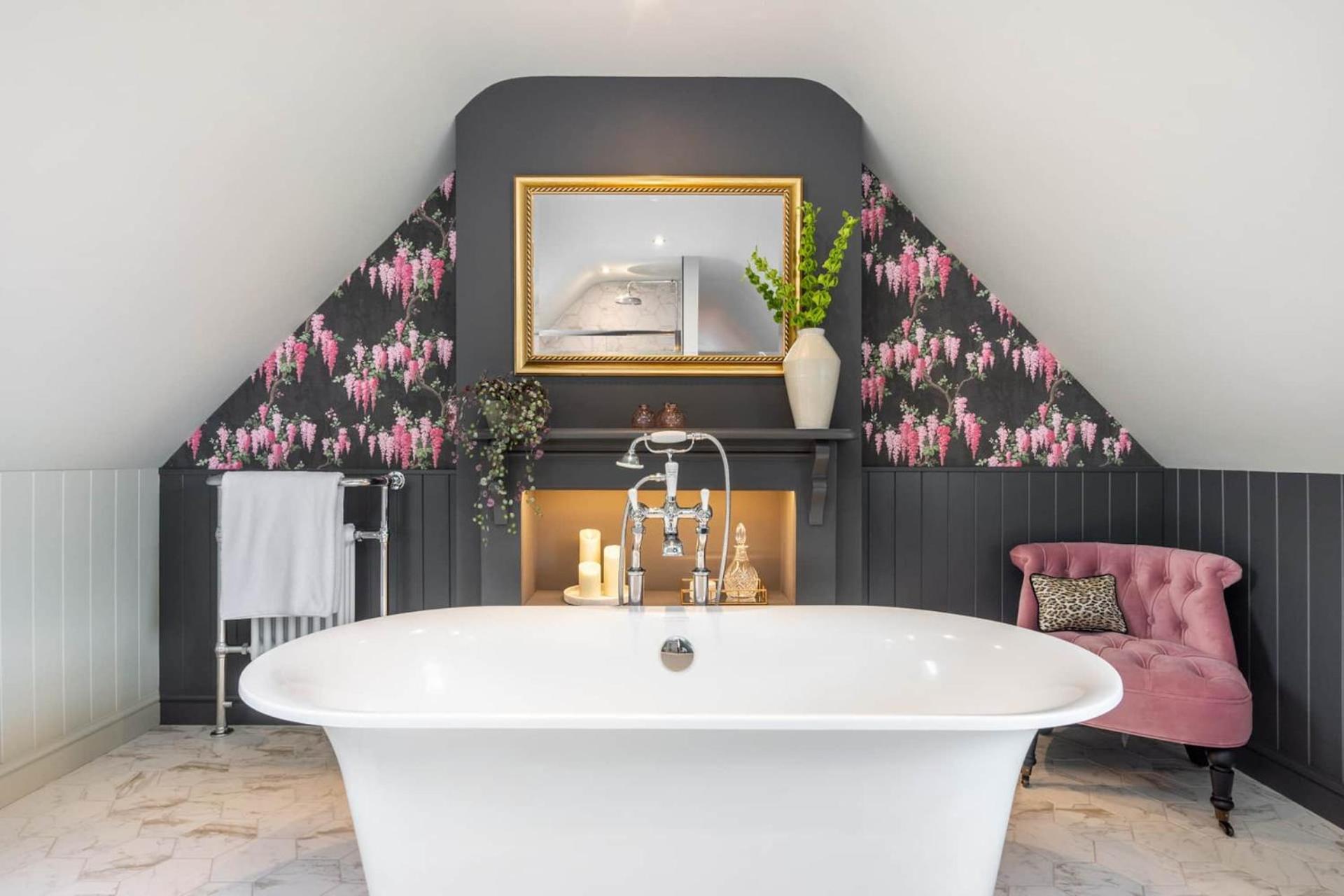 The Cottage - Luxury Romantic Retreat in Idyllic Rural Location view 3