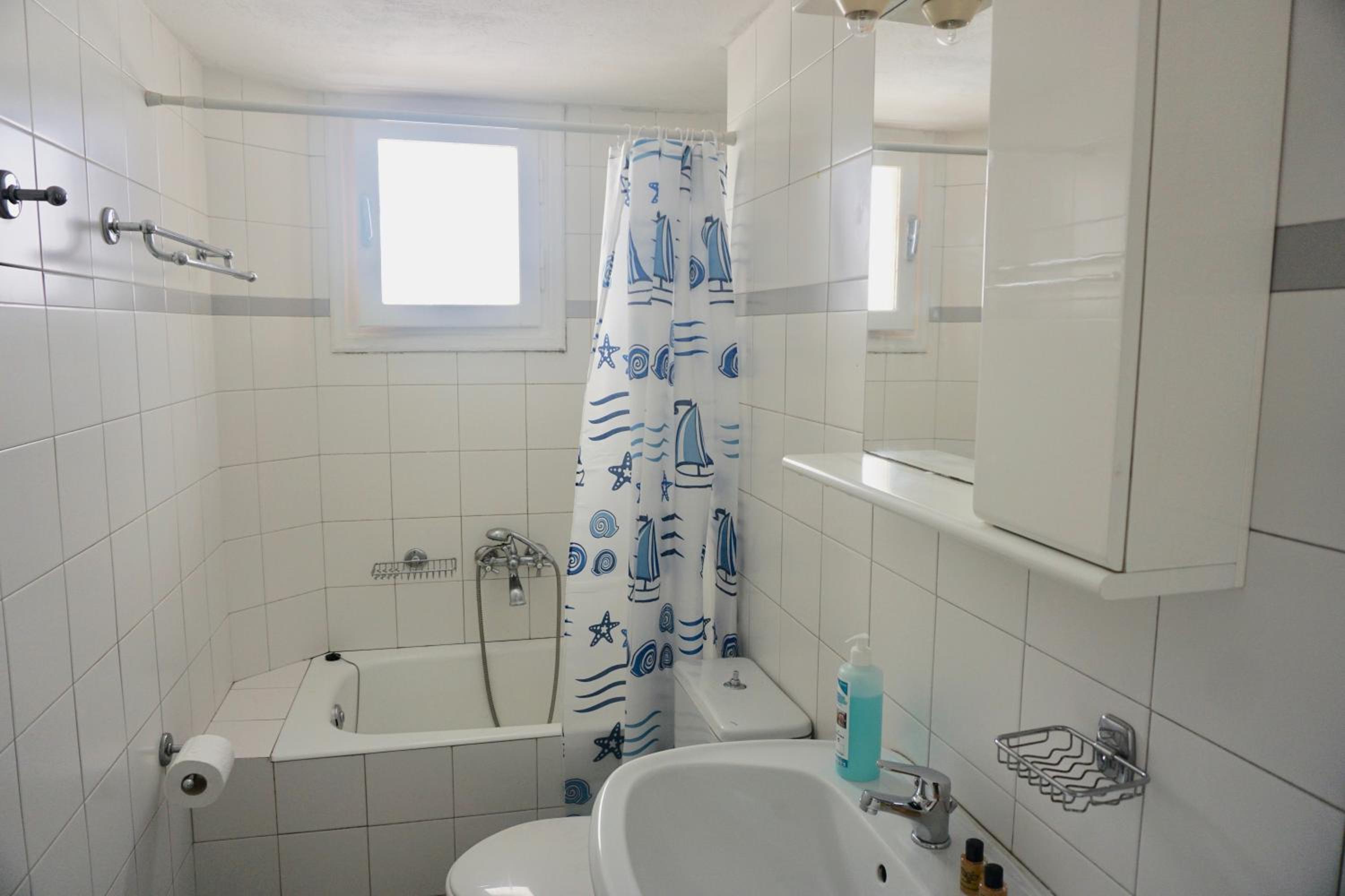 Photo 48