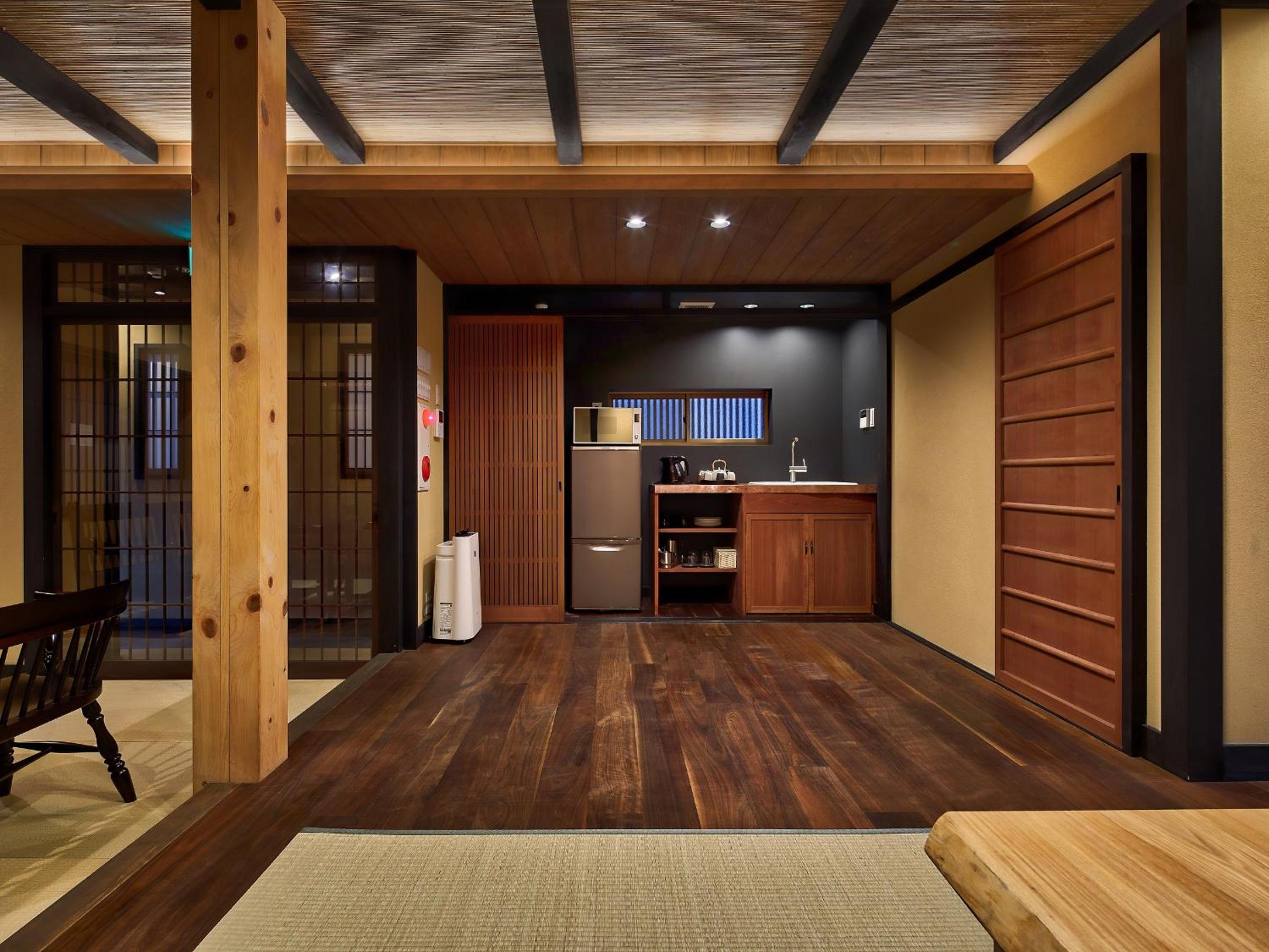 Tsumugi Nishinotoinhanayacho view 2