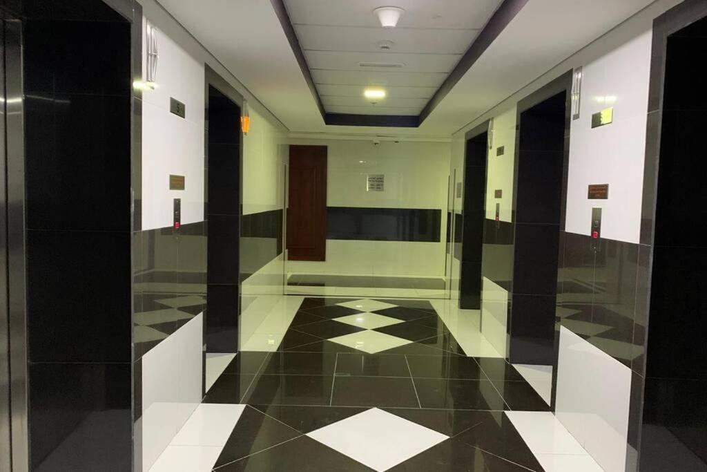 lovely 2BHK Near to DMCC Metro Station -505