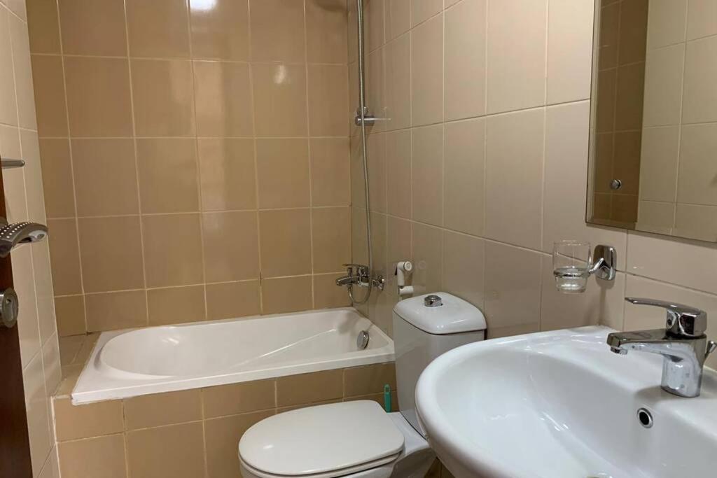 lovely 2BHK Near to DMCC Metro Station -505