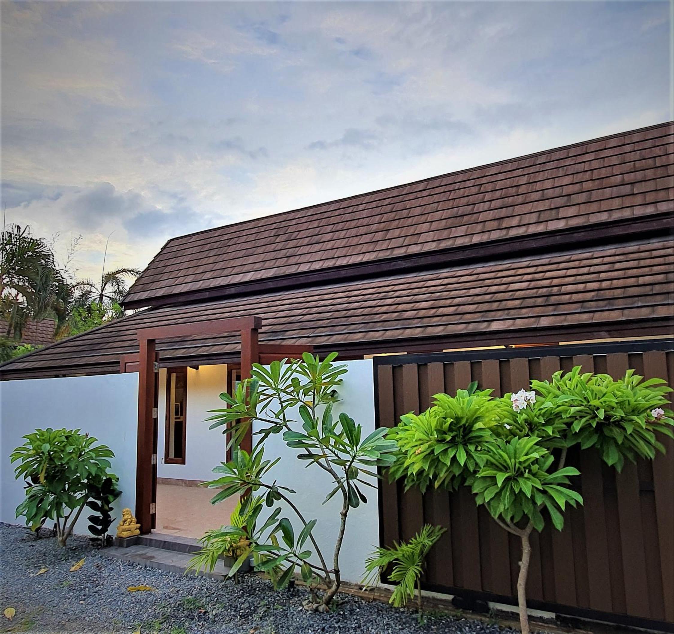Orange palm pool villa