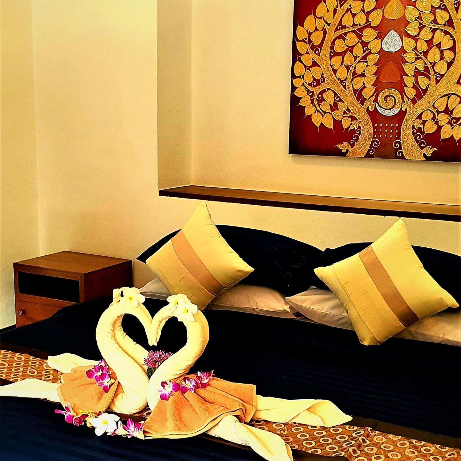 Orange palm pool villa