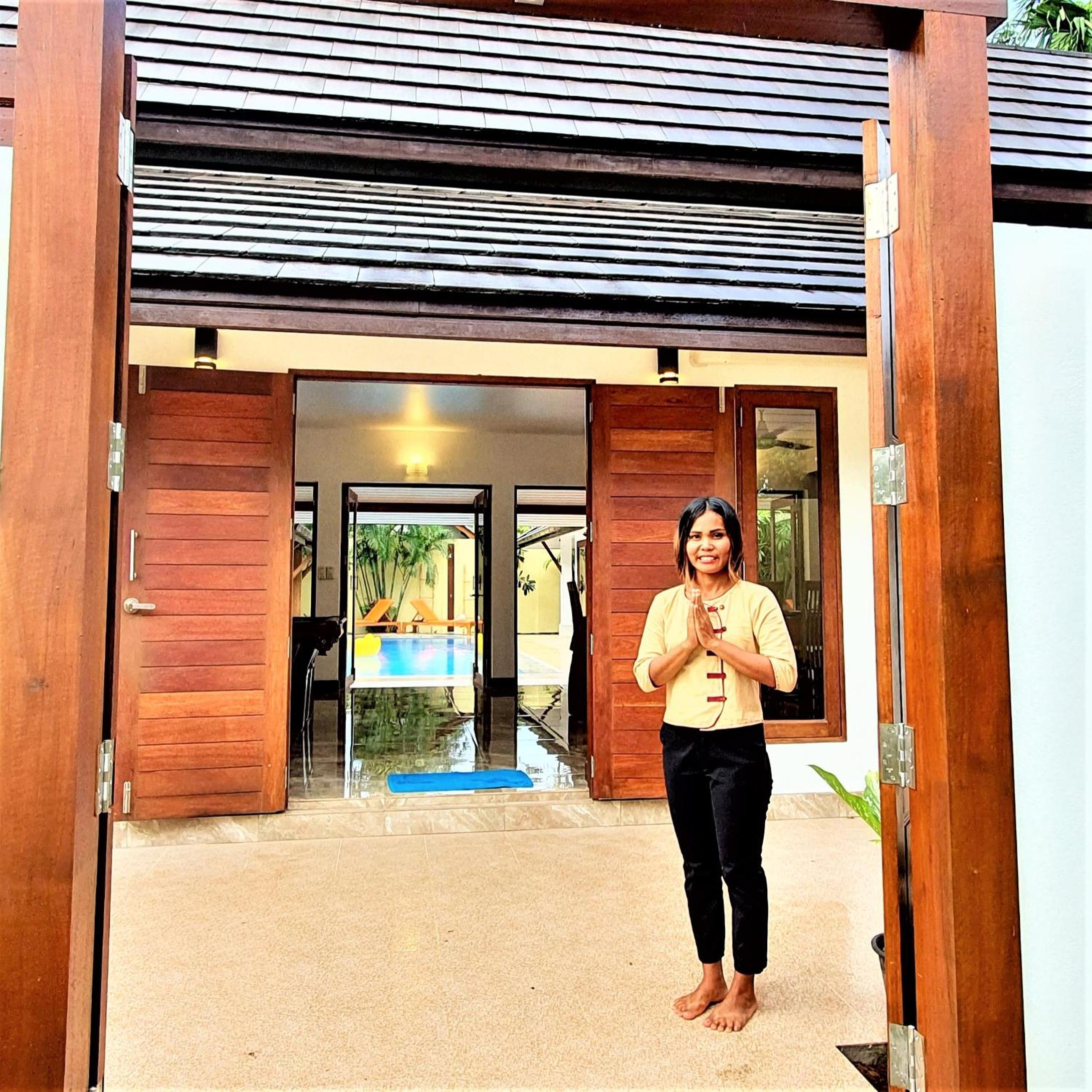 Orange palm pool villa