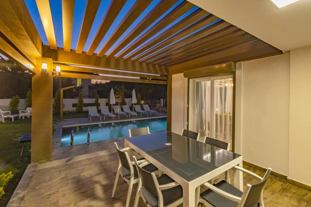 Bella- 4 Bedroom Holiday Villa in Oludeniz view 4
