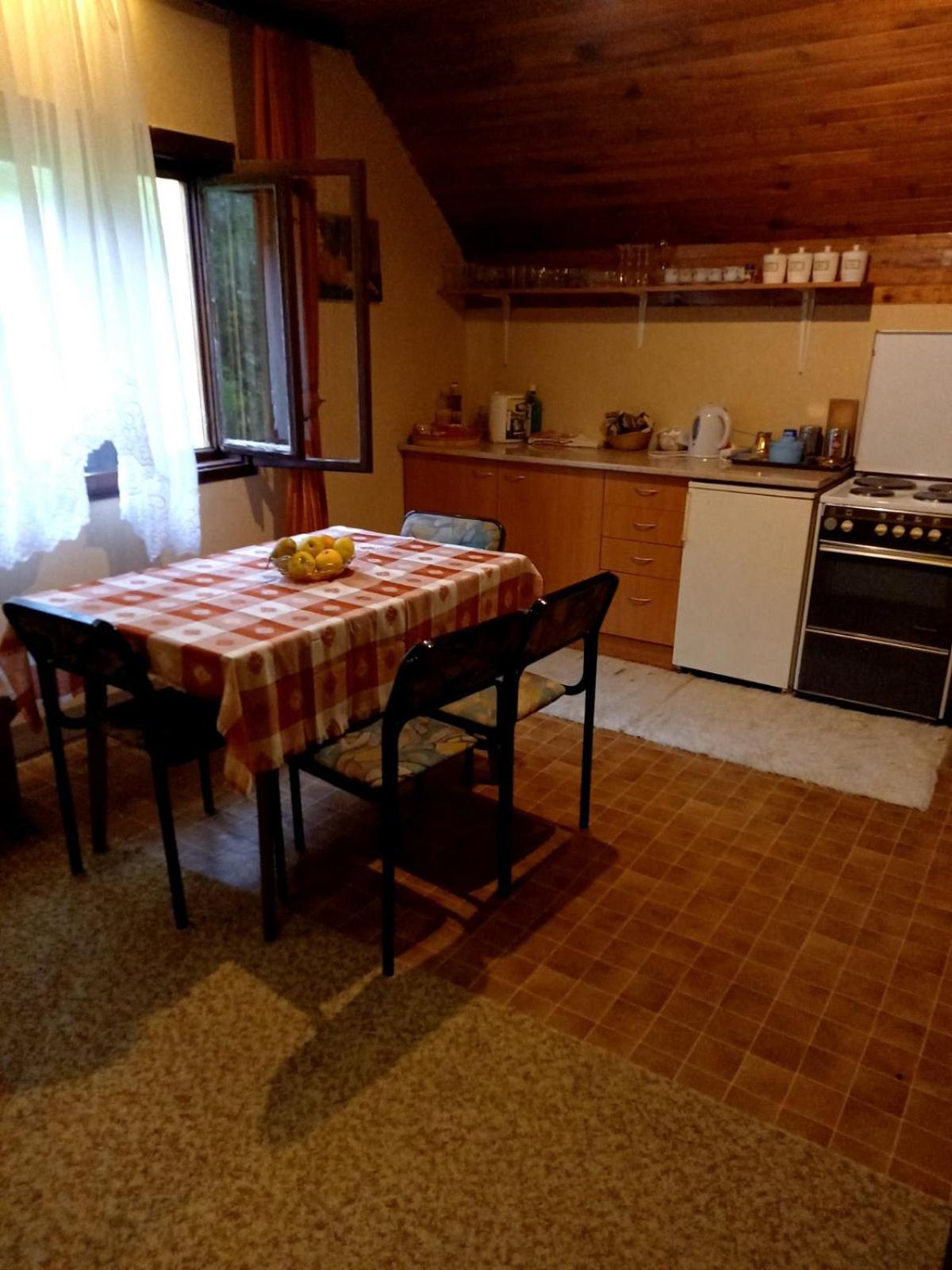 Photo 49