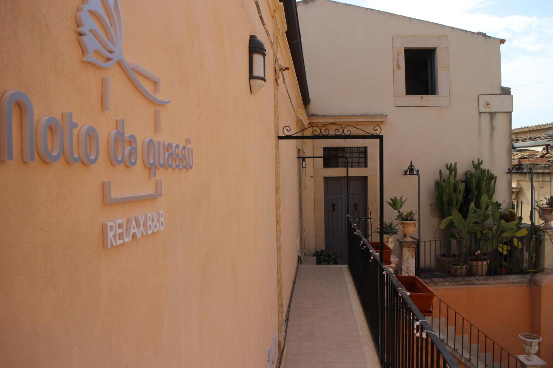 Hotel Noto da Quassu' Bed and Breakfast - Image 1
