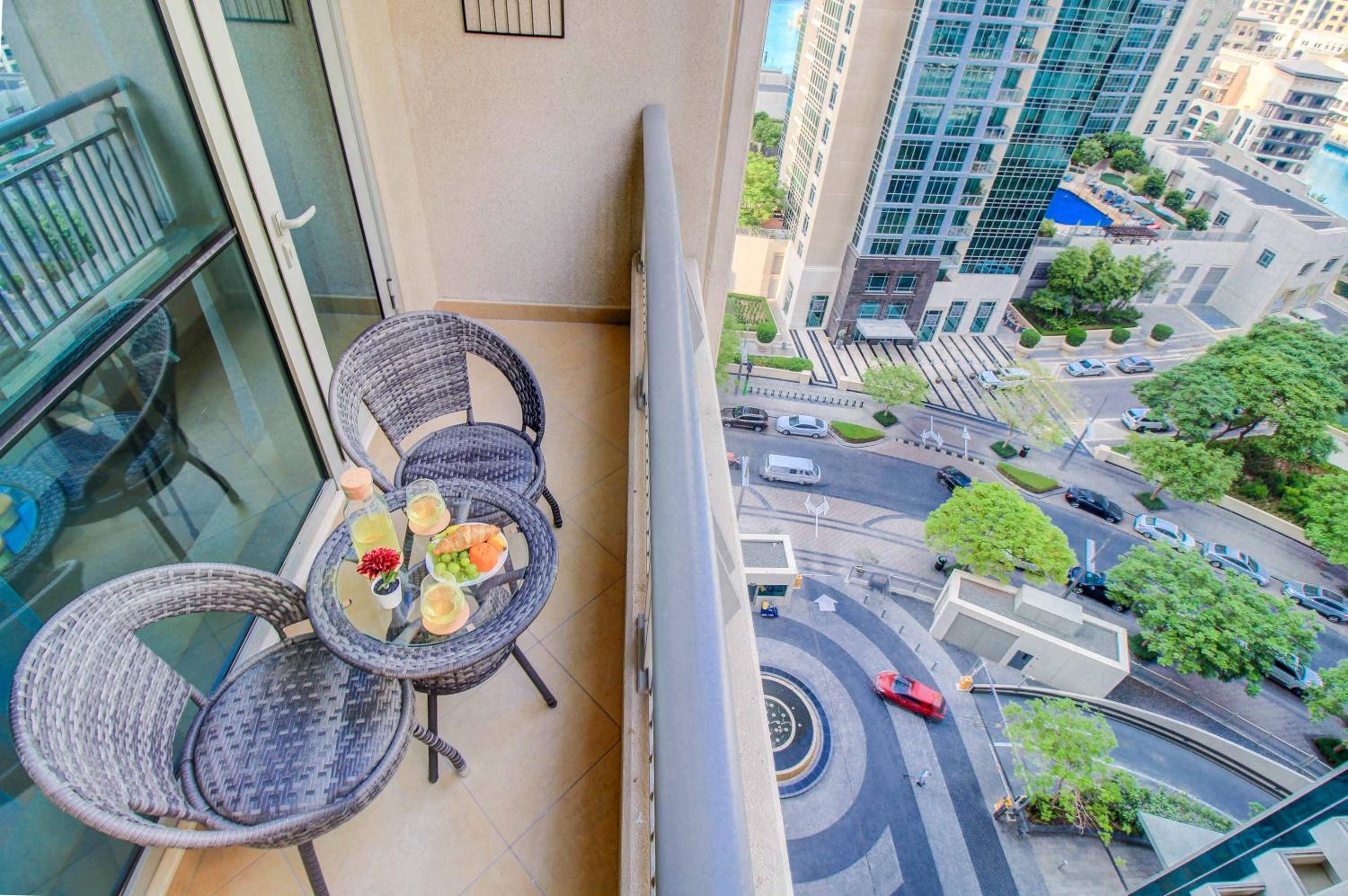Durrani Homes - Luxurious Studio near Dubai Mall with pool view