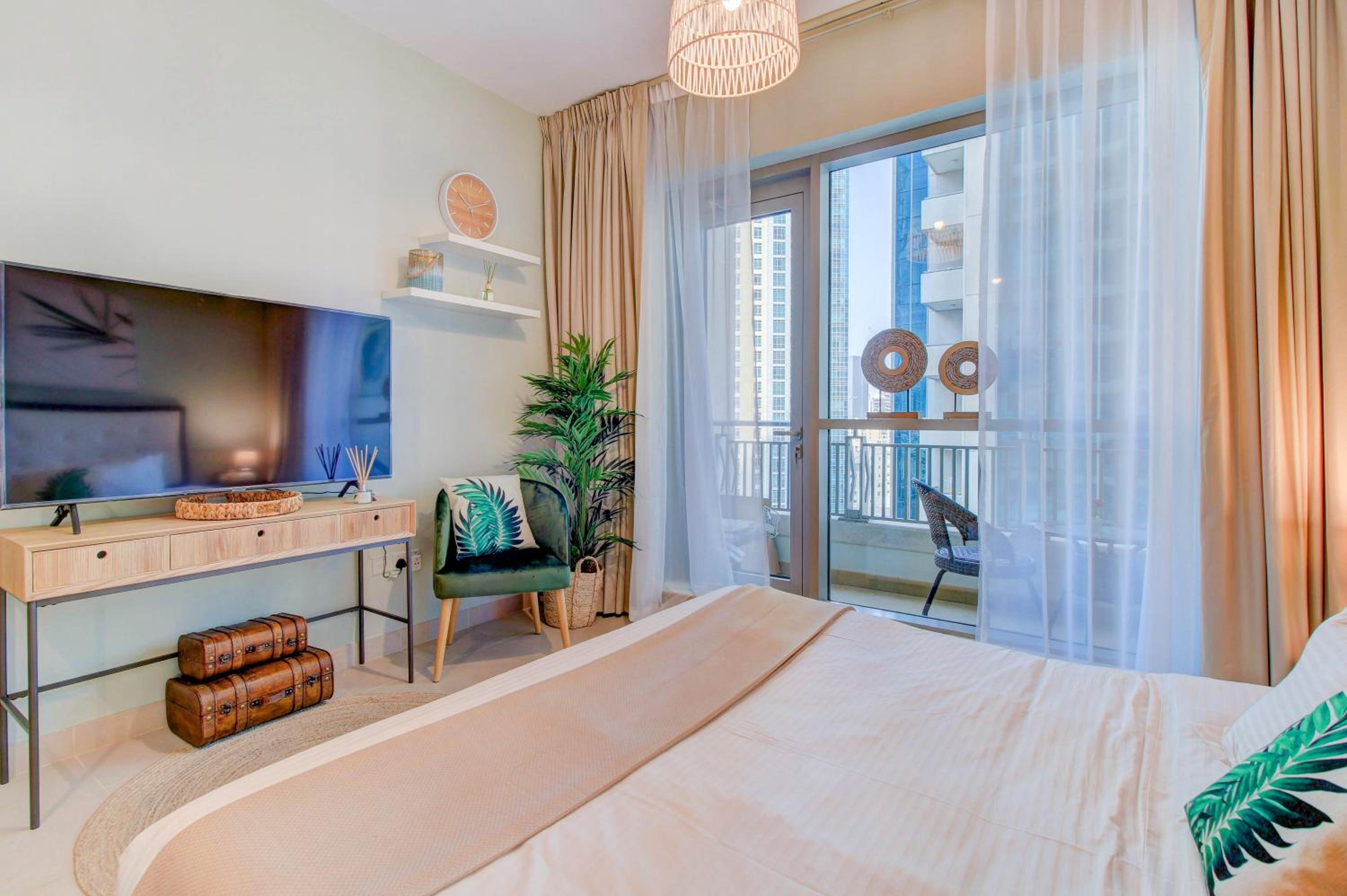 Durrani Homes - Luxurious Studio near Dubai Mall with pool view