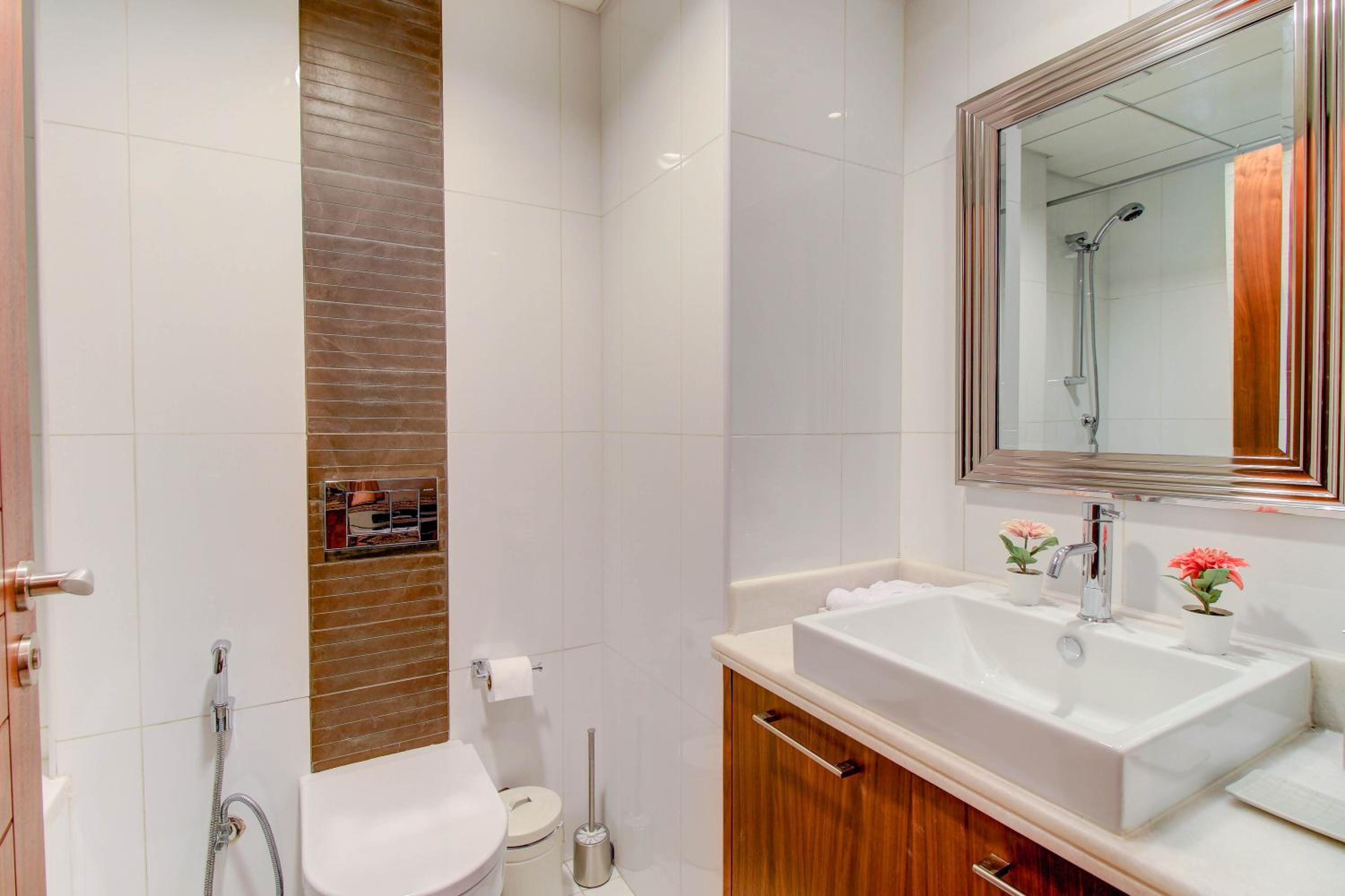 Durrani Homes - Luxurious Studio near Dubai Mall with pool view