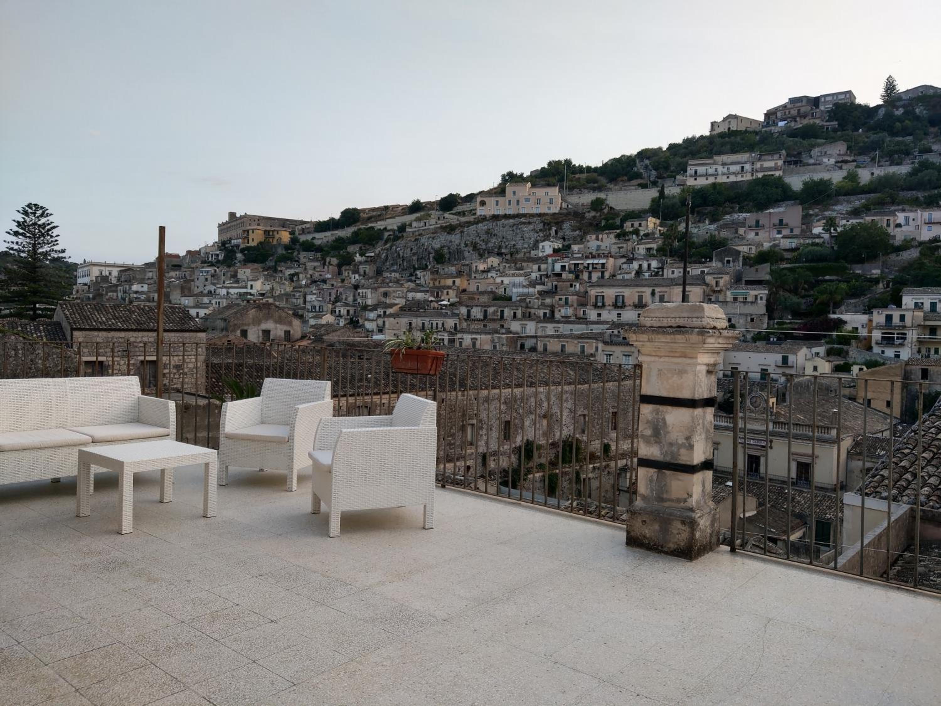 Modica Vacations - Casa Mavi Limite delle due Matrici - Property Image 32