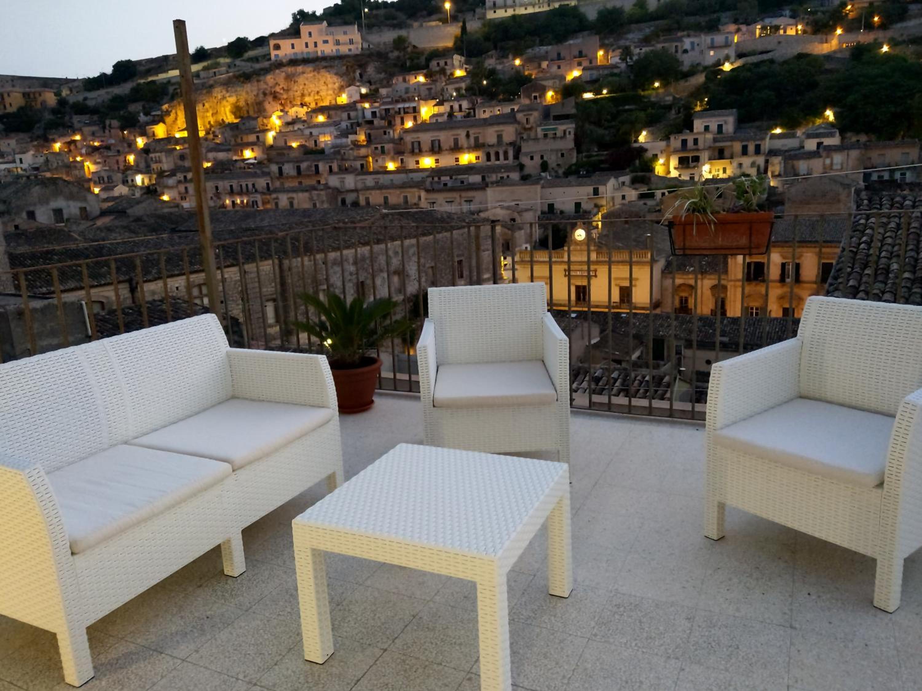 Modica Vacations - Casa Mavi Limite delle due Matrici - Property Image 13