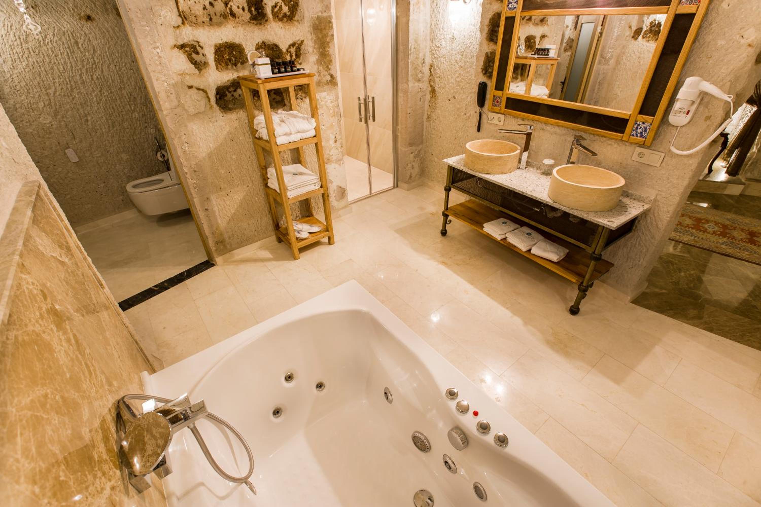 Imperial Cave Suites & Spa - Image 39