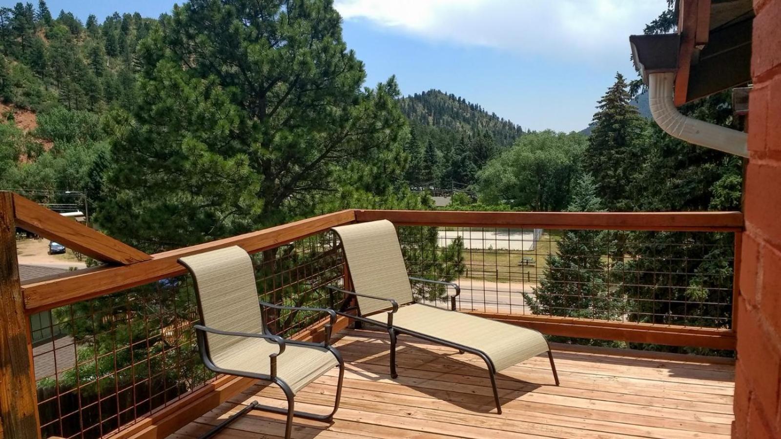 Green Mountain Falls Lodge