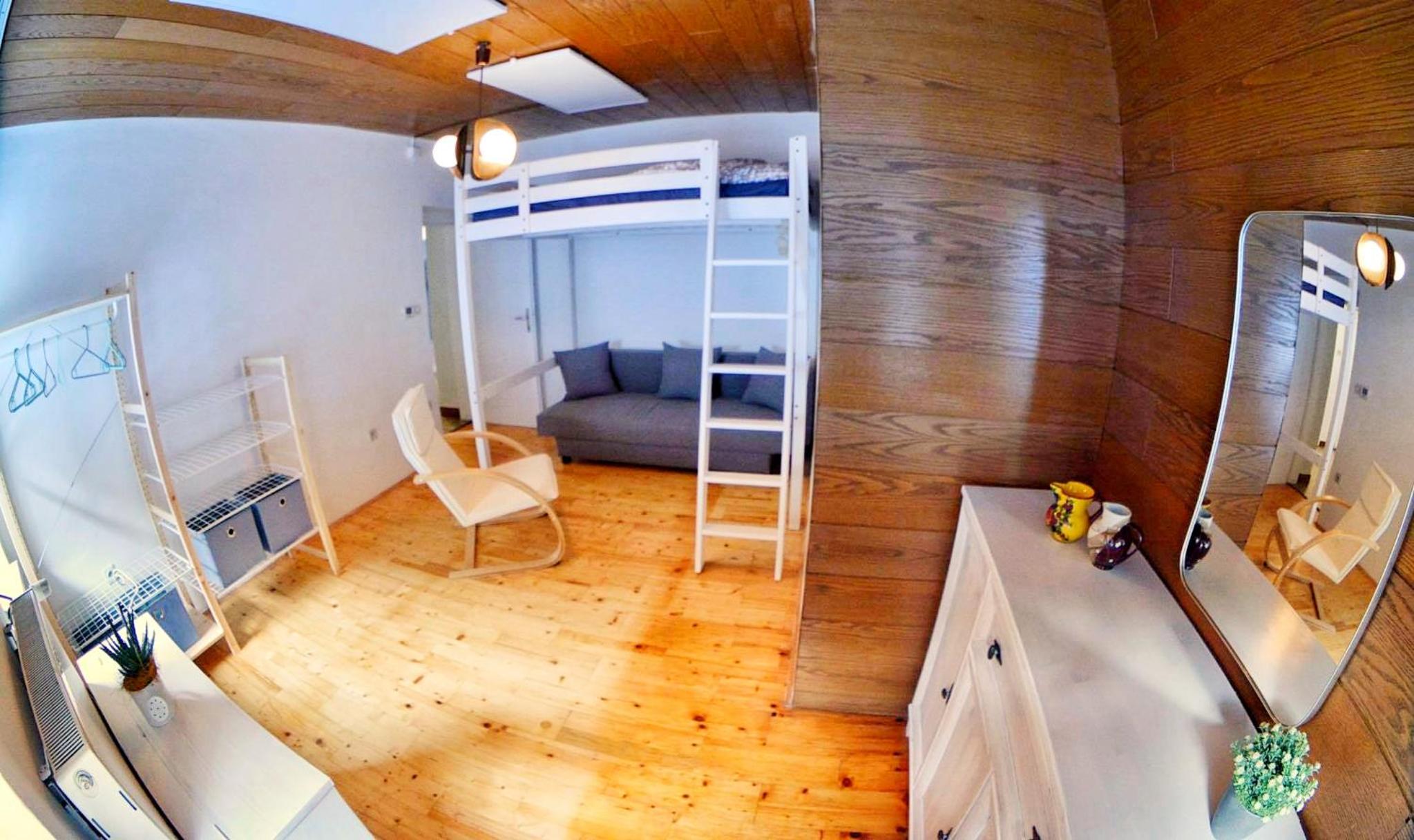 Apartment Lua view 2