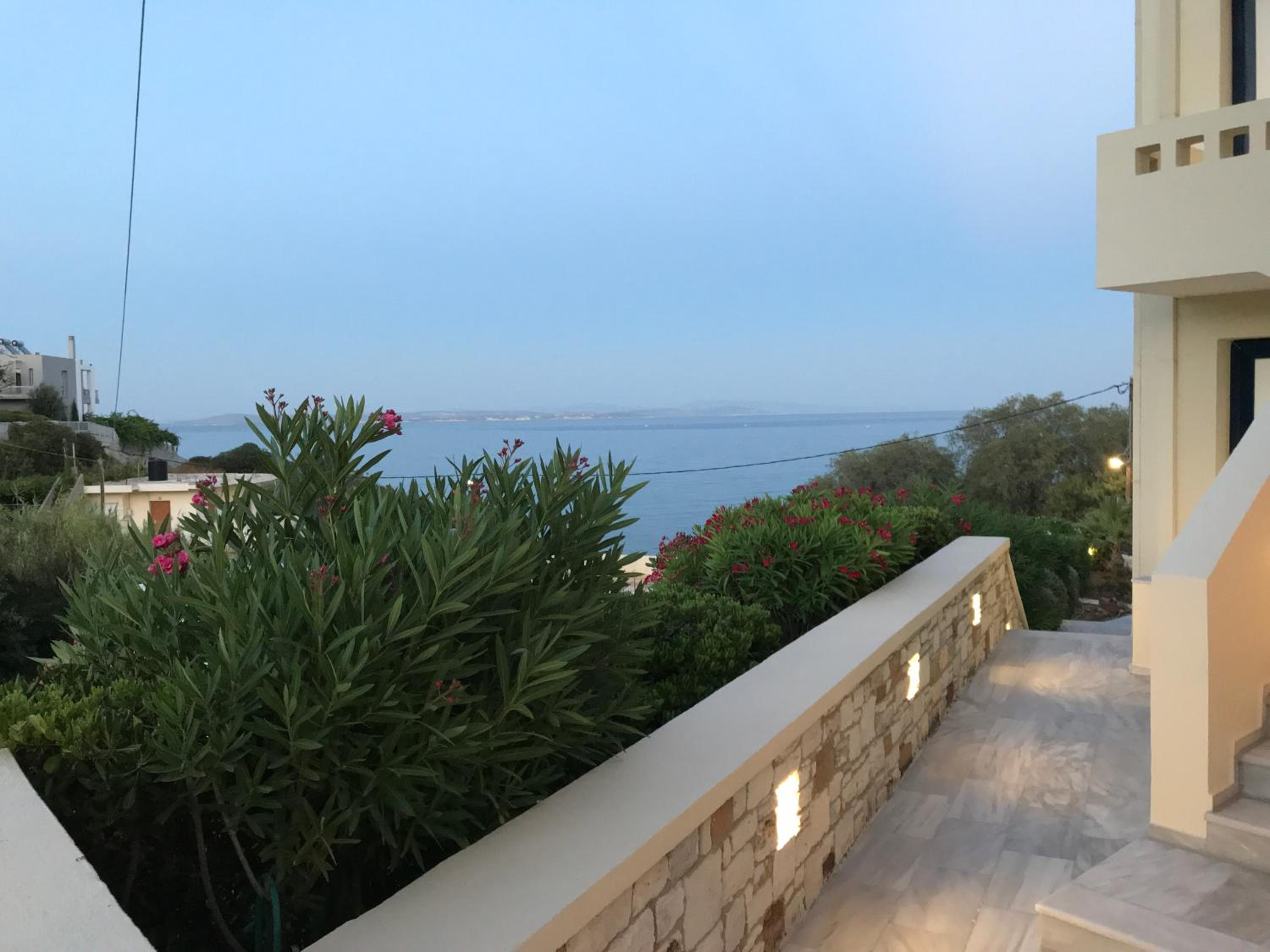 Sea Breeze Apartments Chios view 4