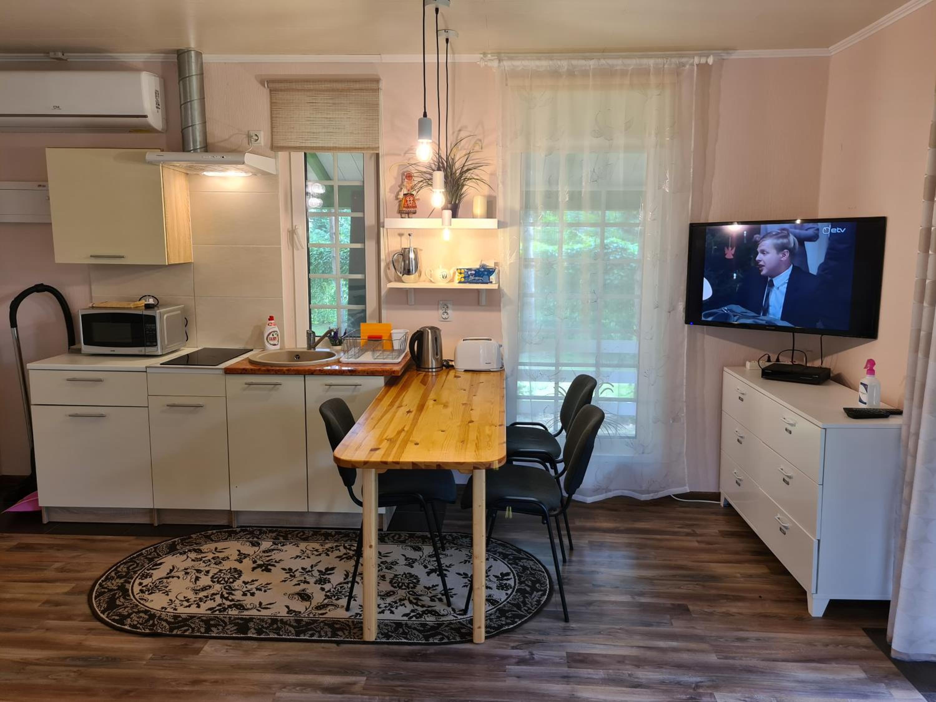 Mustvee Creek Cottage