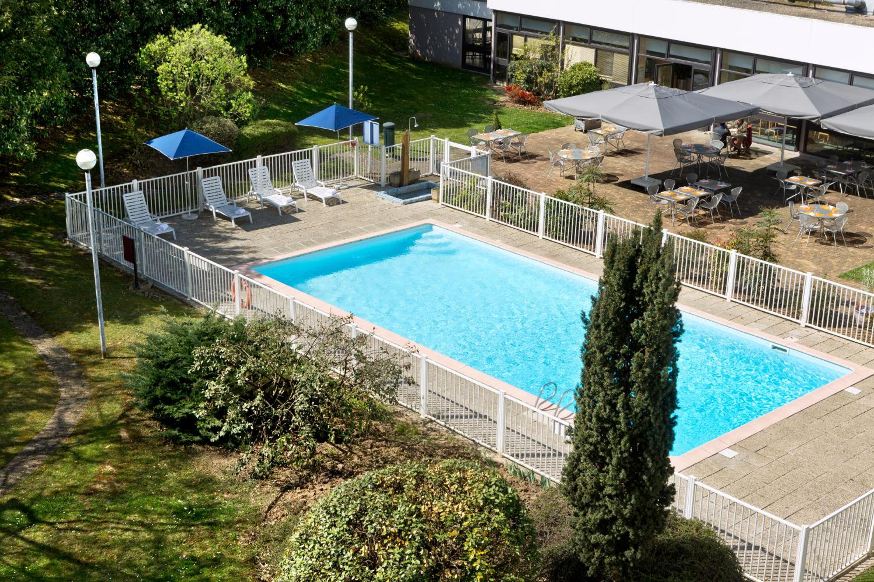 Le Blanc-Mesnil Vacations - Mercure Paris Le Bourget Aeroport - Property Image 1