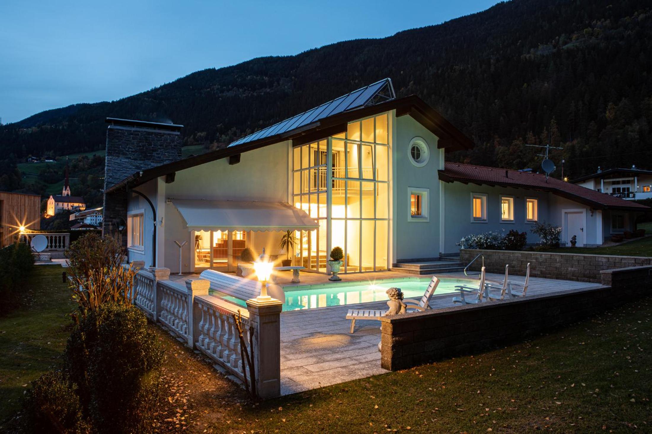 Villa 10 view 5