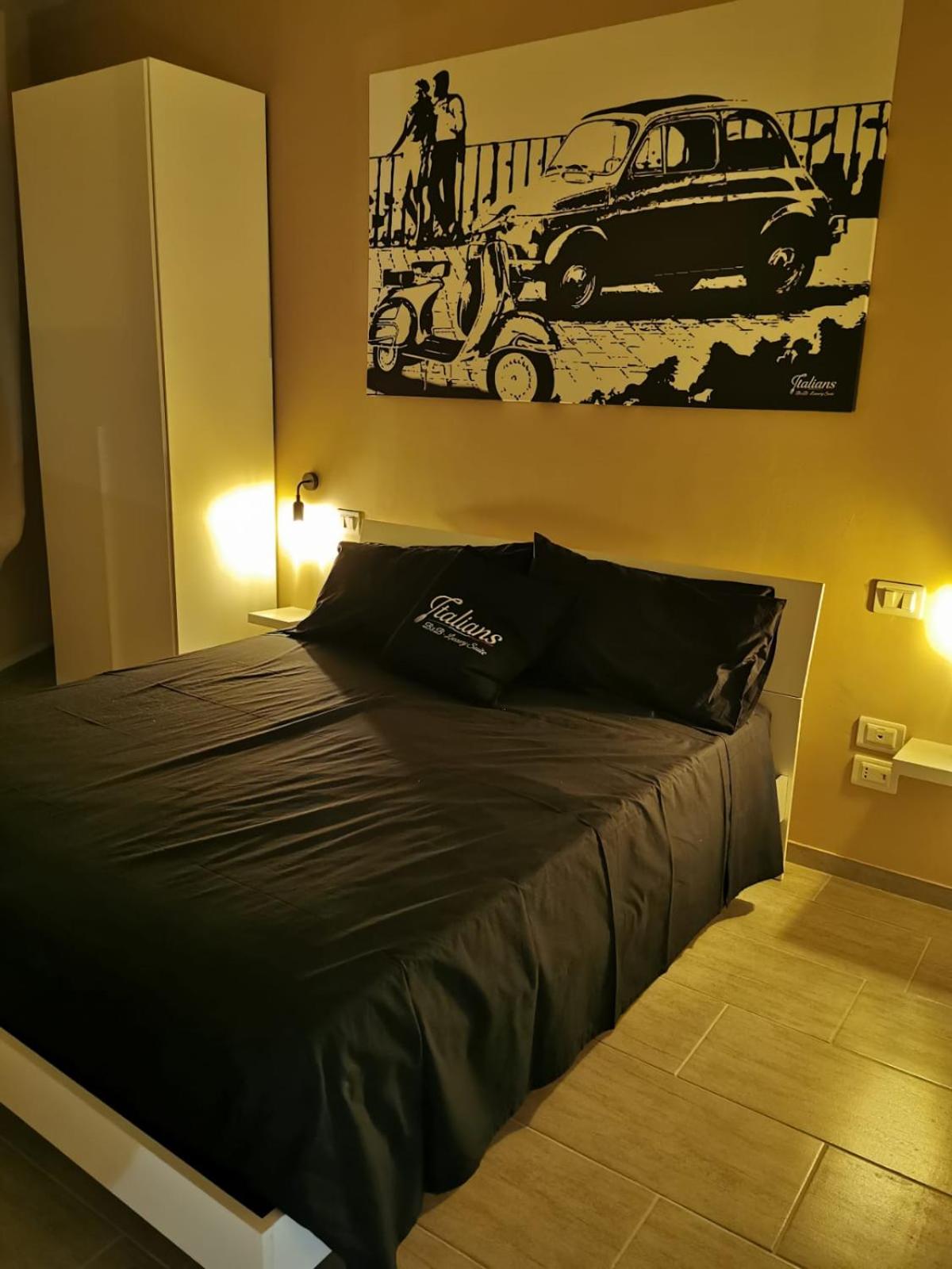 Italians b&b luxury suite view 4
