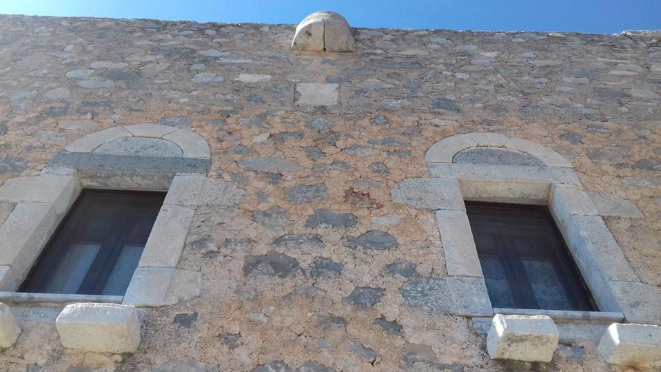 Photo 42