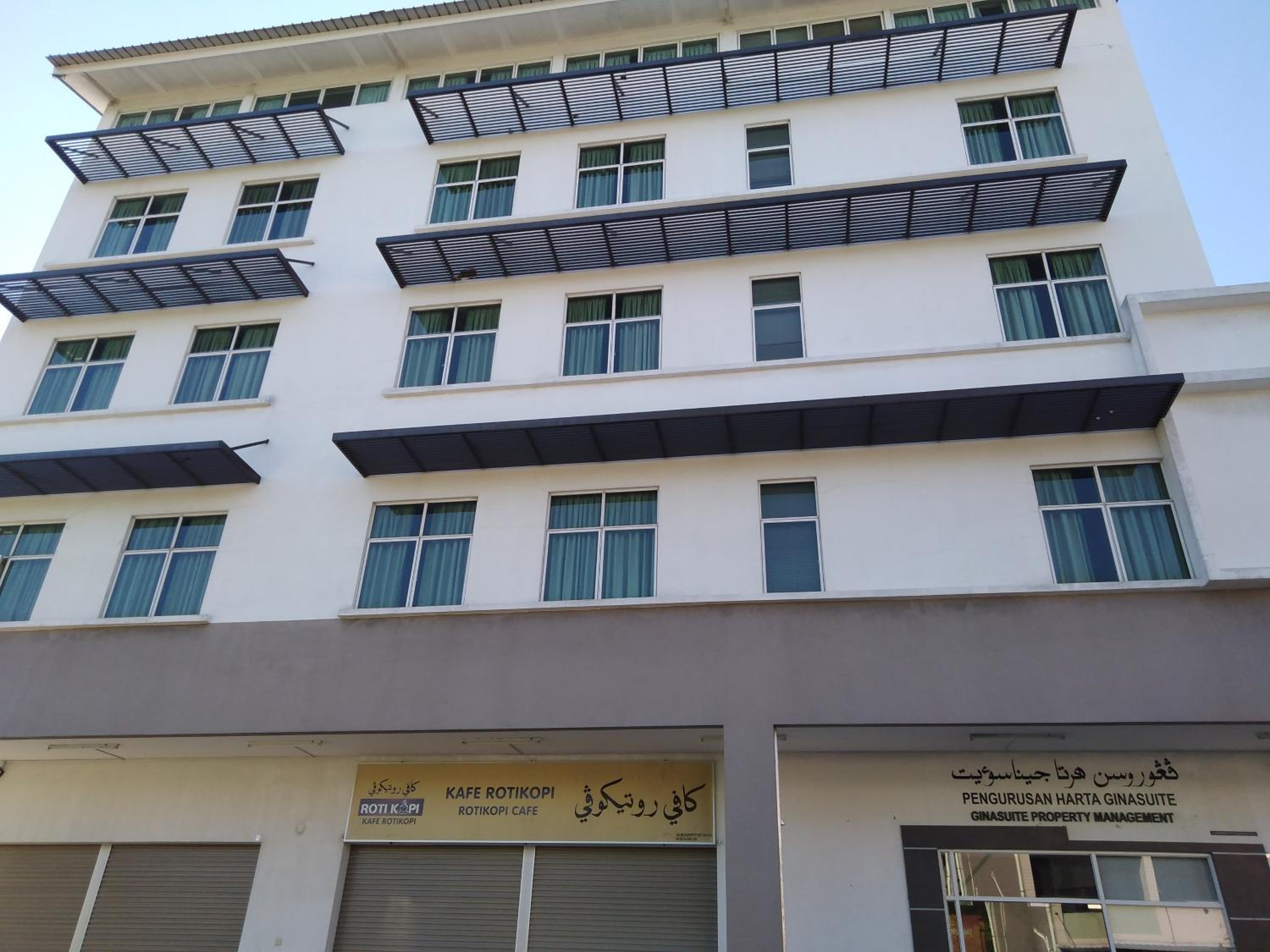 Ginasuite Kompleks27 Hotel