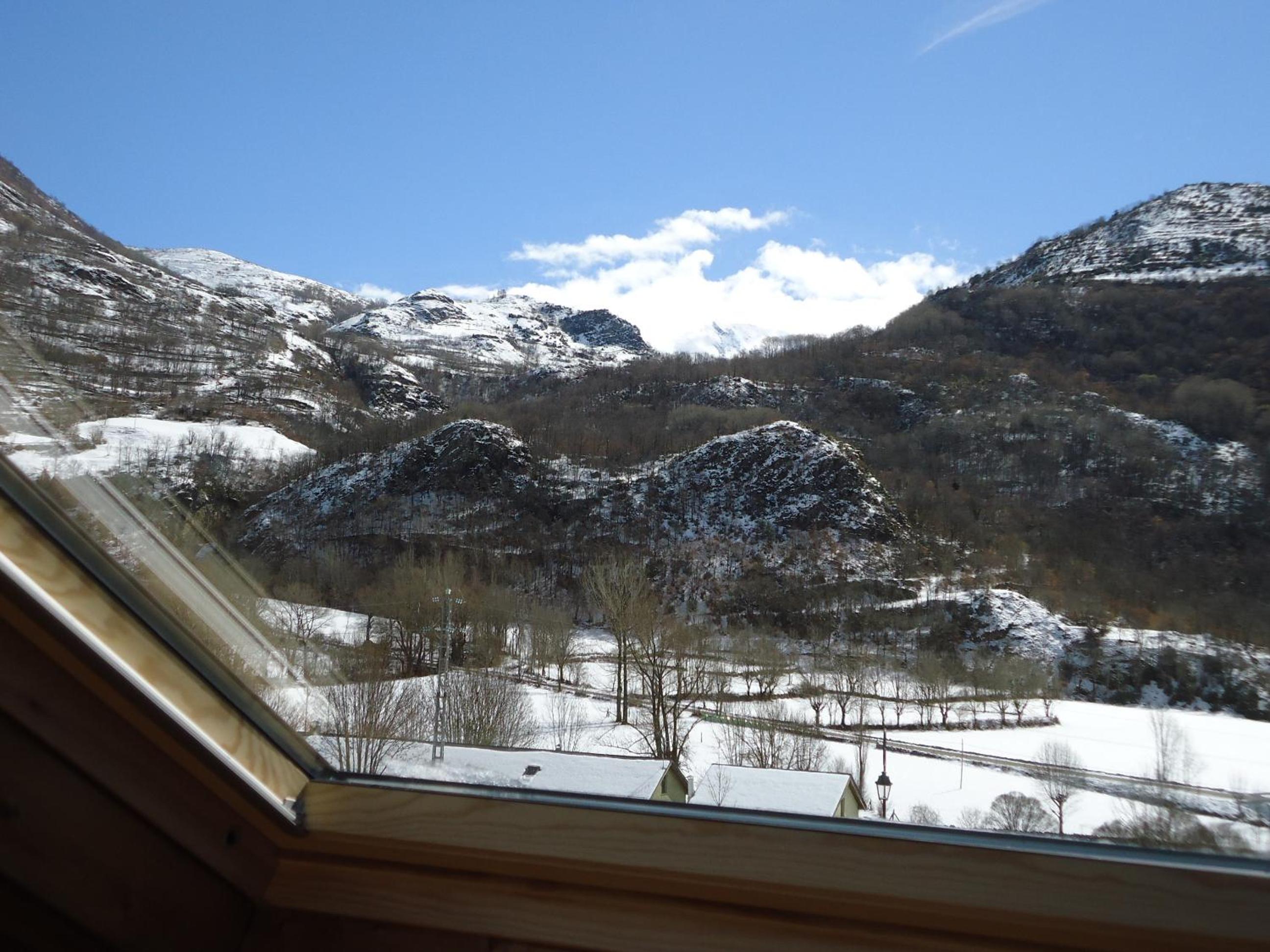 Casa Rural la Comella view 5