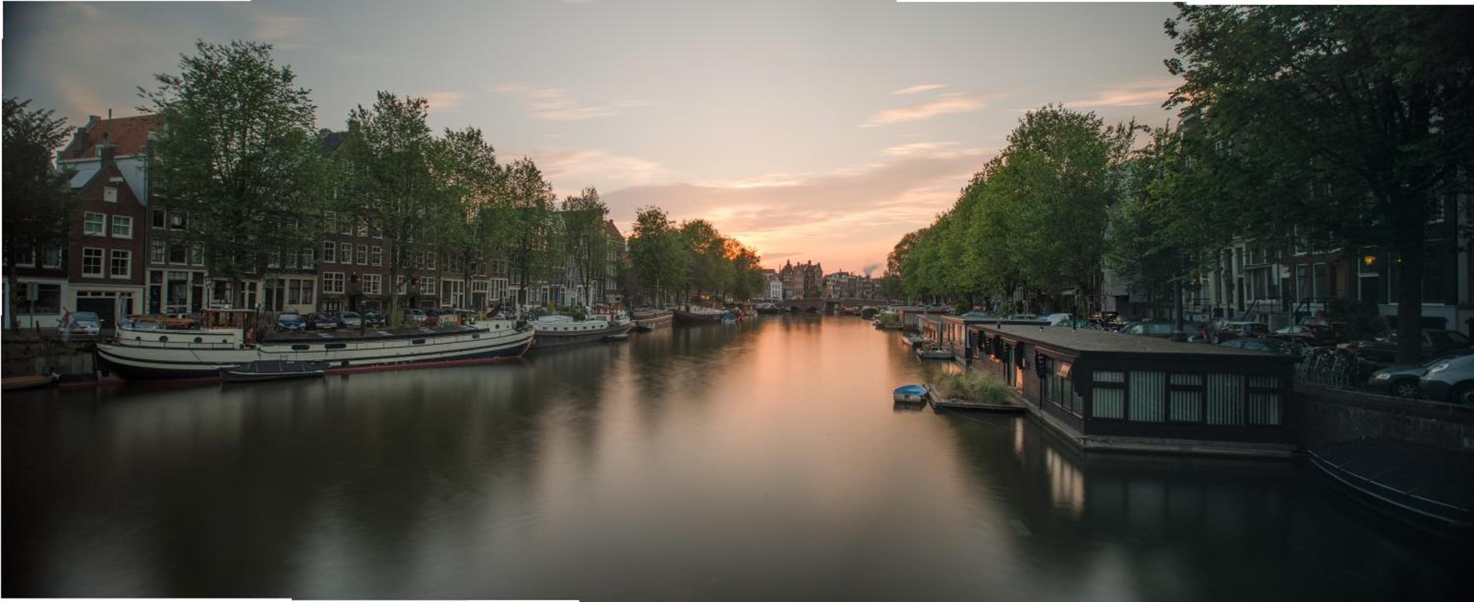 Anna Houseboat