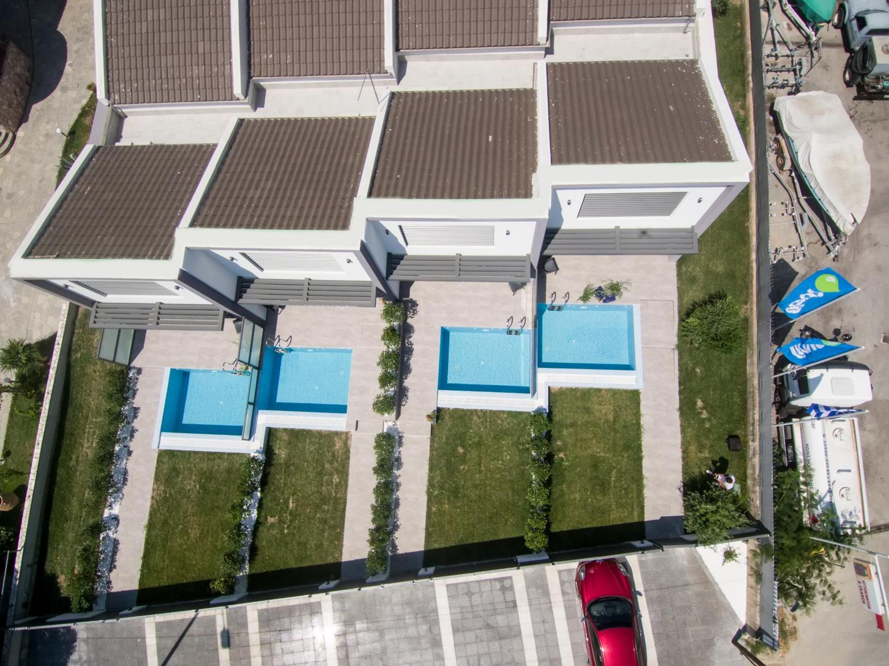 cobalt aqua view 3