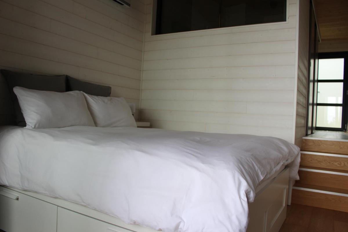 Chambre perchée Lacanau - vue sur lac view 3