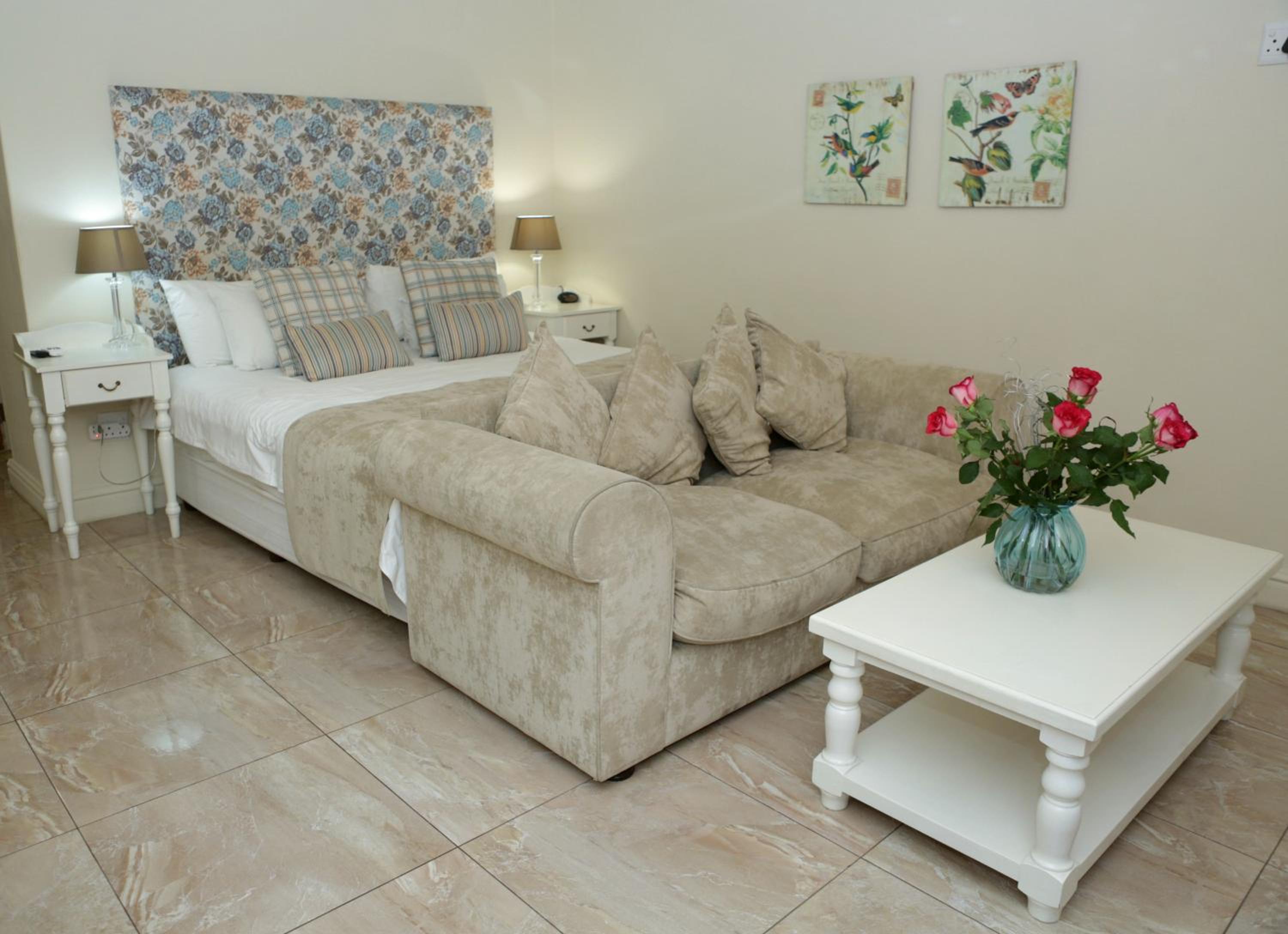 305 Guest House