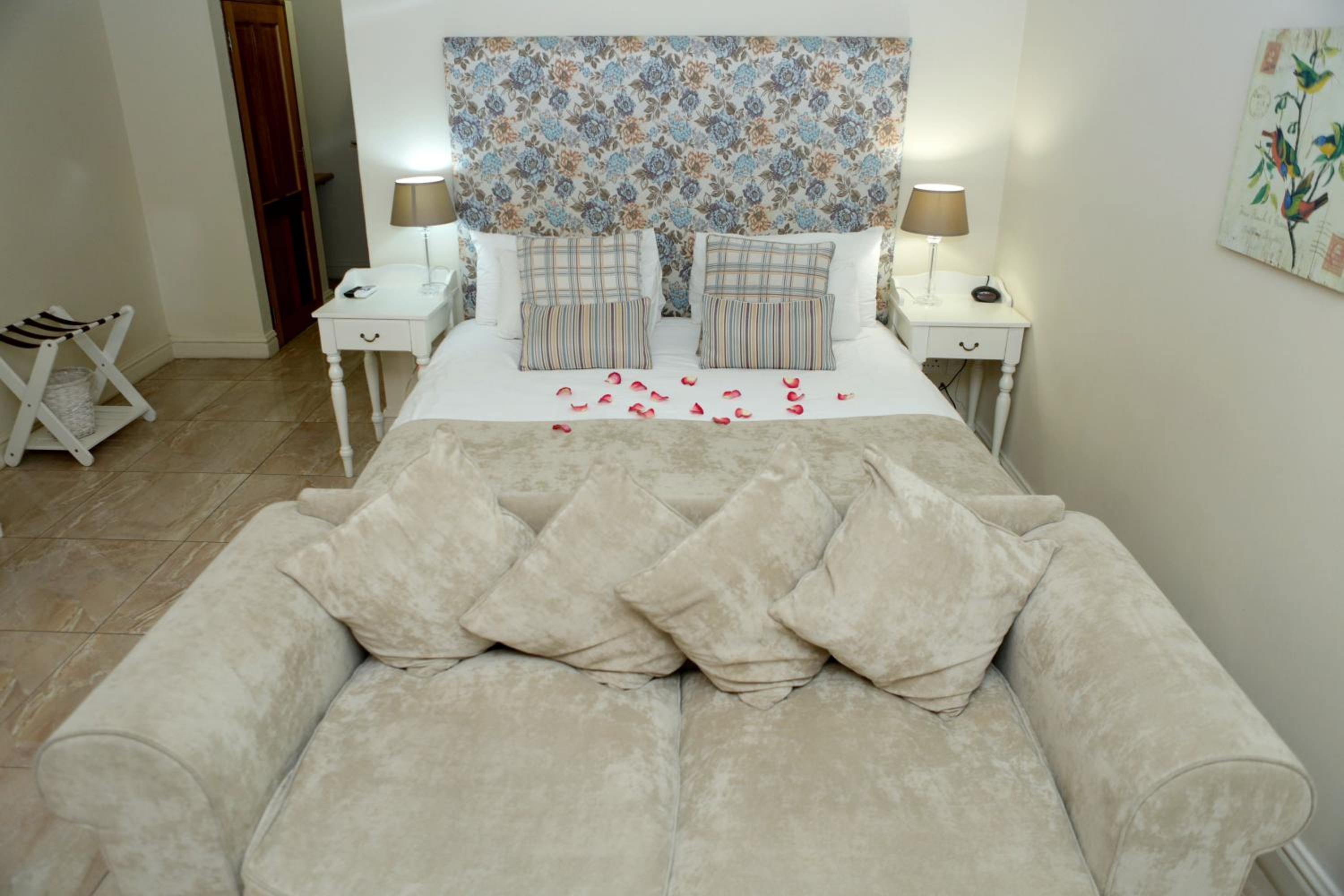 305 Guest House