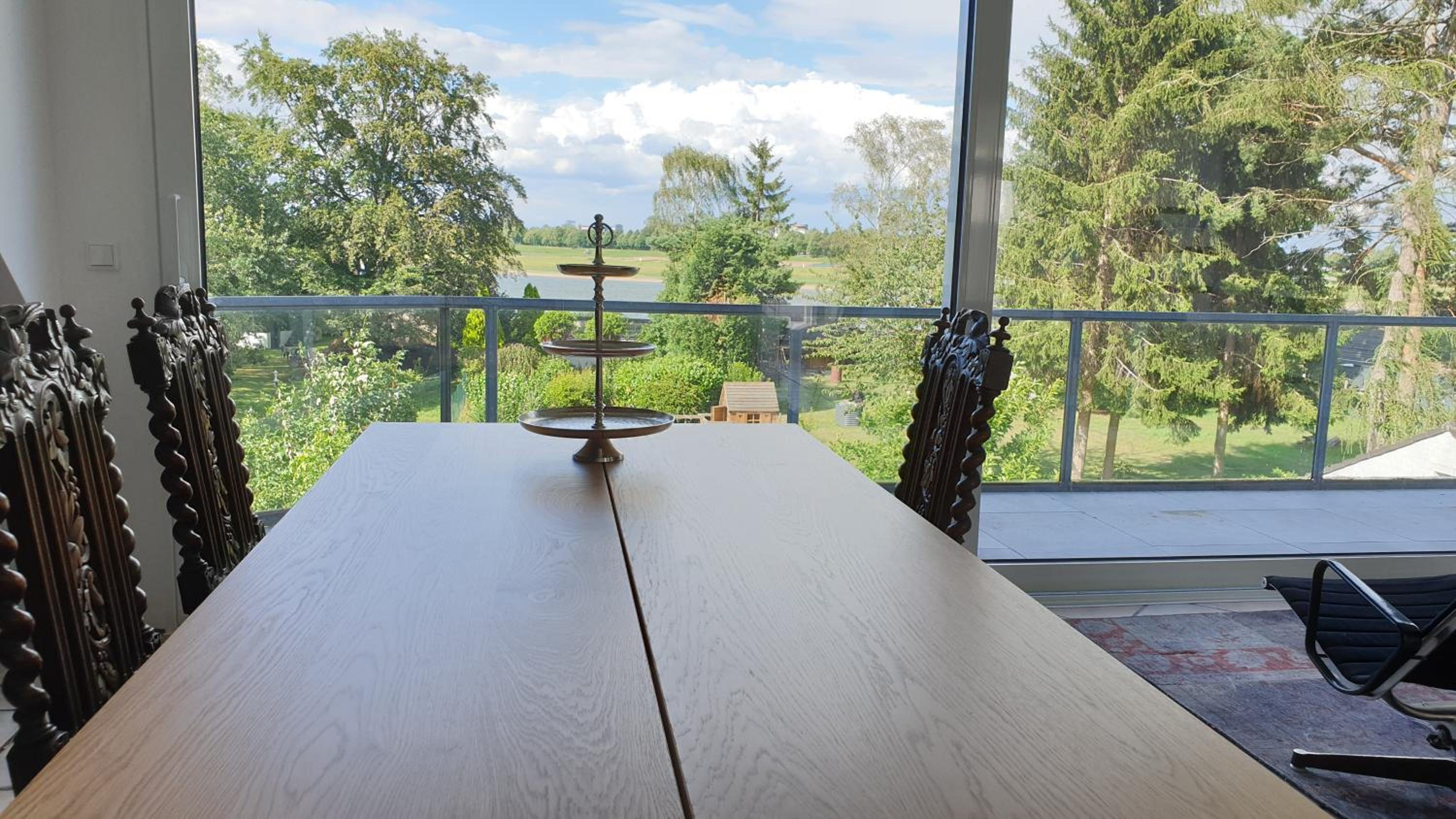 Neuss Vacations - Somnar Panoramaloft mit Hastens Betten - Rheinblick 150qm - Property Image 2