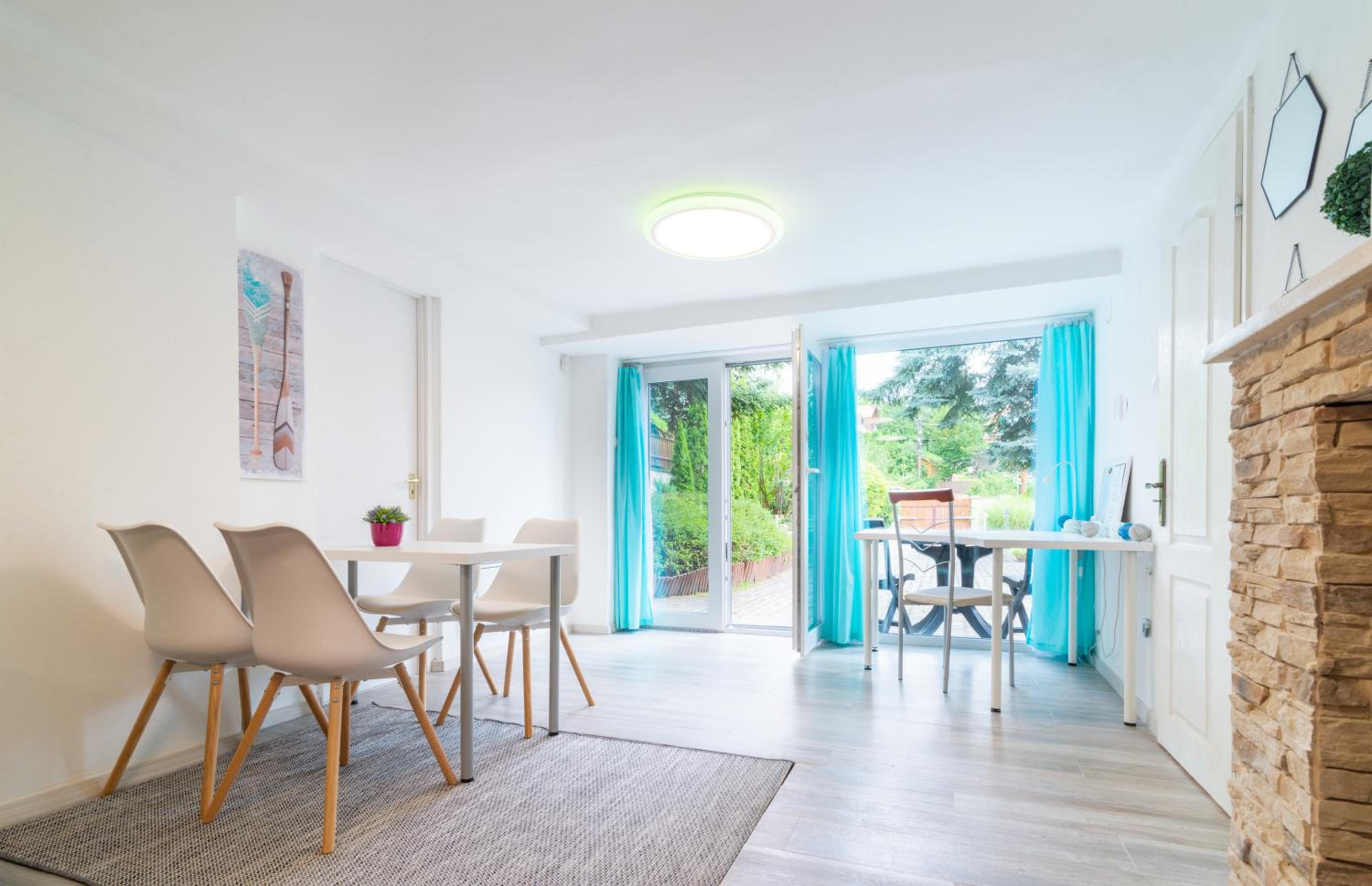 Cosy and Colorful apartment Szentendre view 3