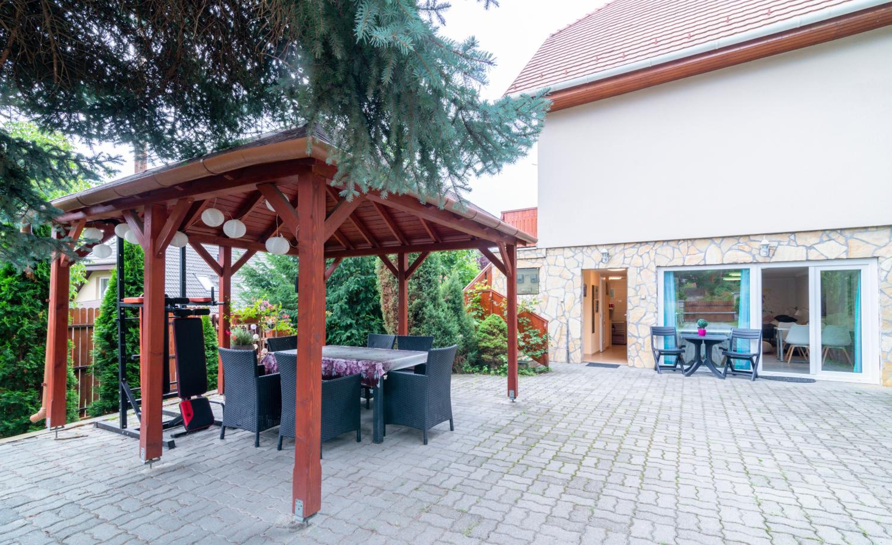Cosy and Colorful apartment Szentendre view 5