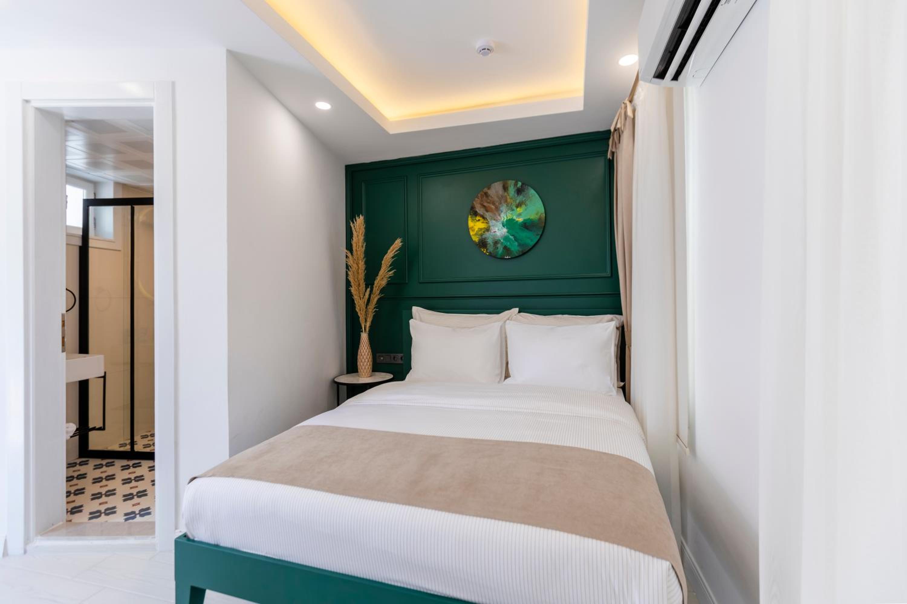 KIANA KALEİÇİ - Image 39