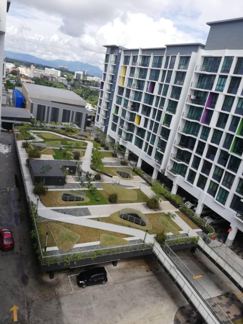 Vivacity Jazz 3 Apartment Kuching 125 photo 5