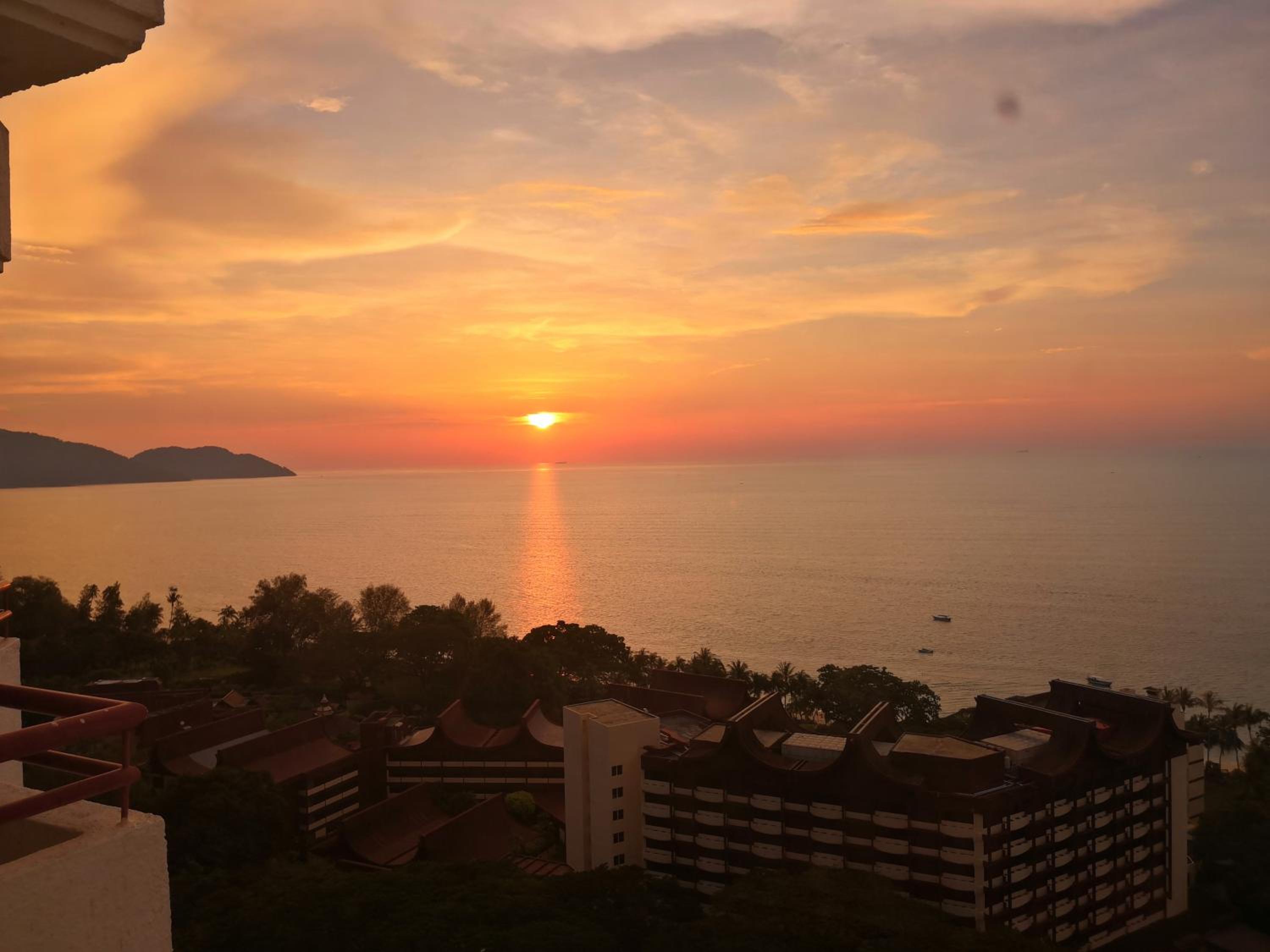 Aloka Seaview Apartment view 3