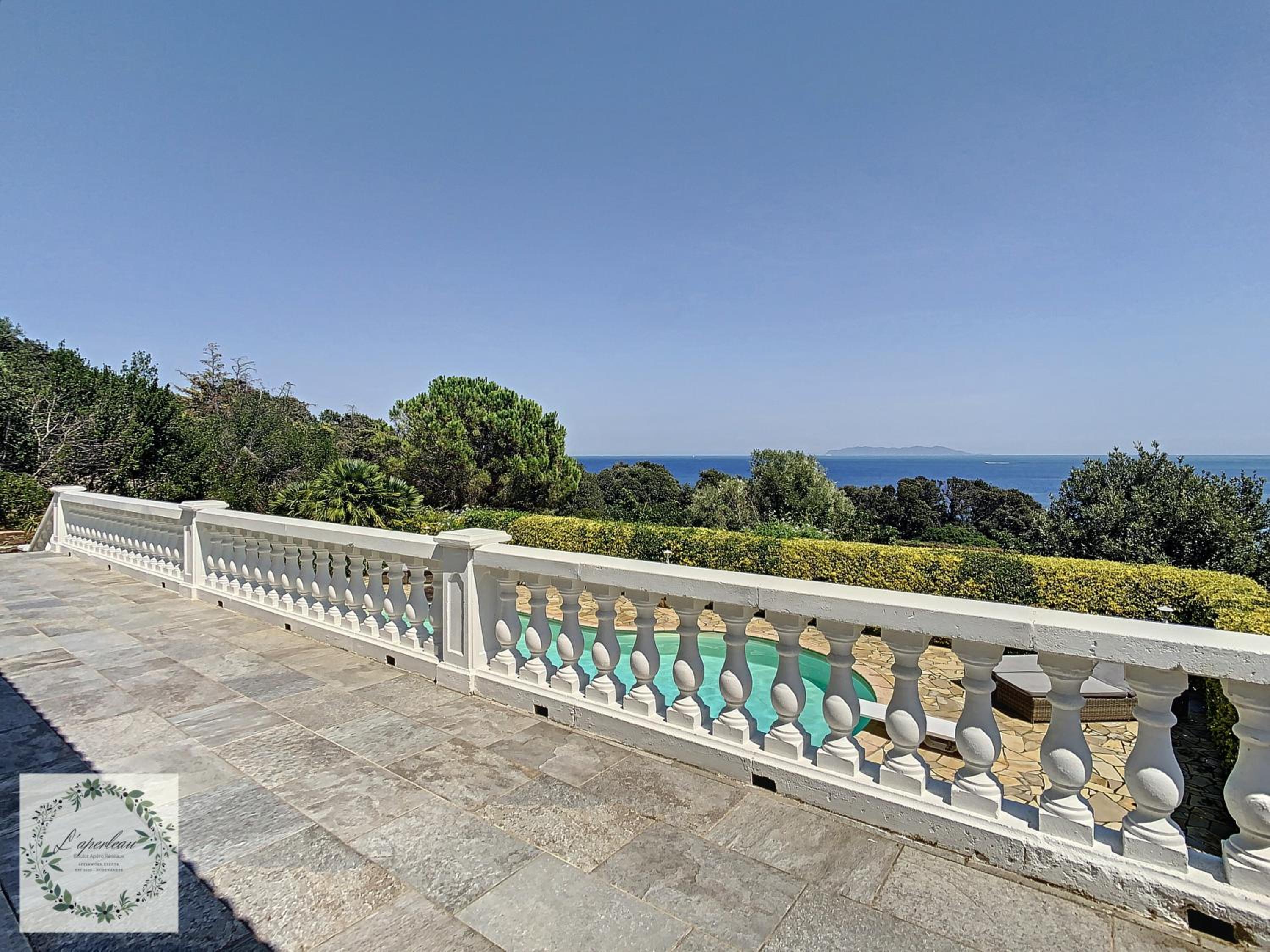 Seaview villa Marlau en Macinaggio — balcony