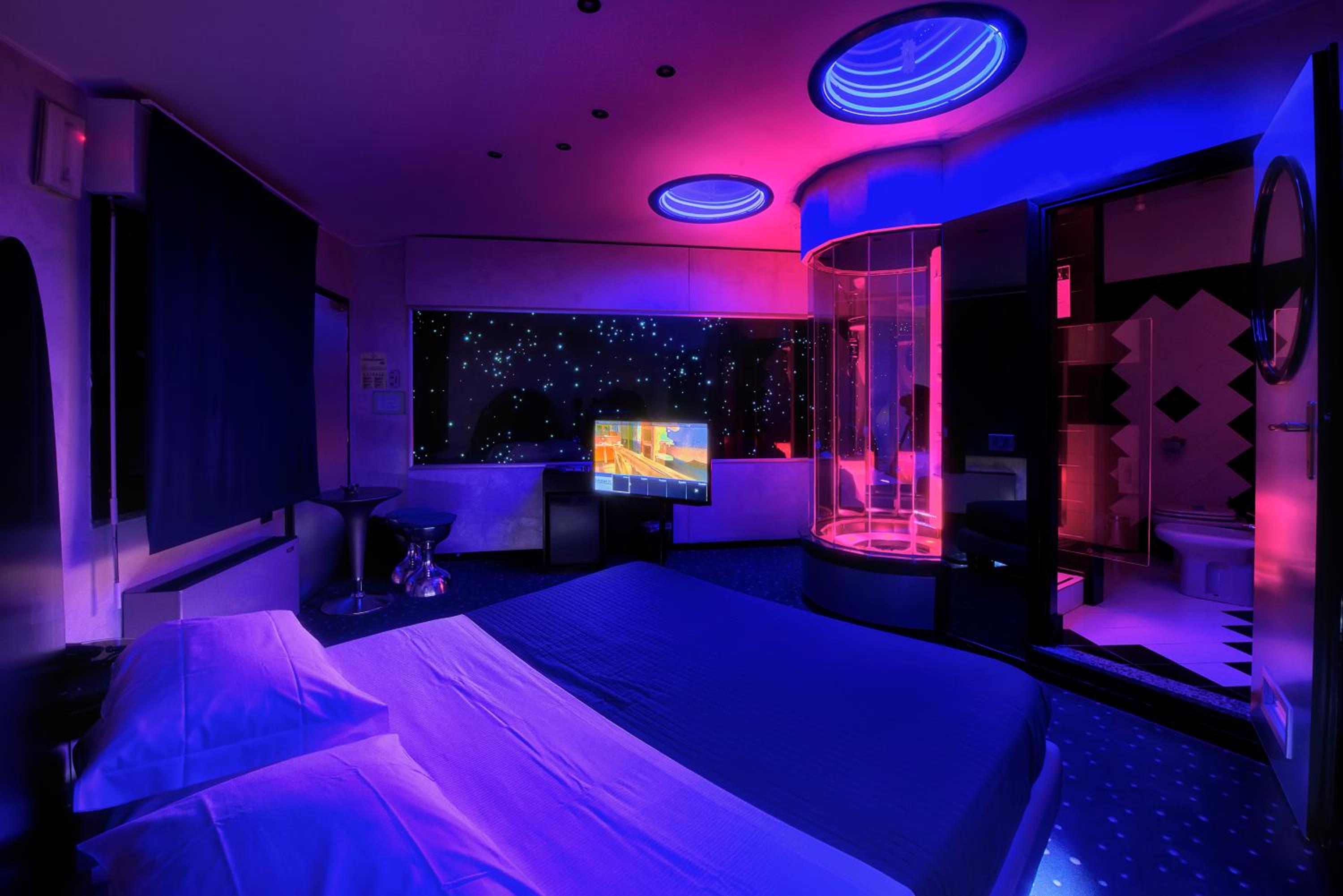 hotel room