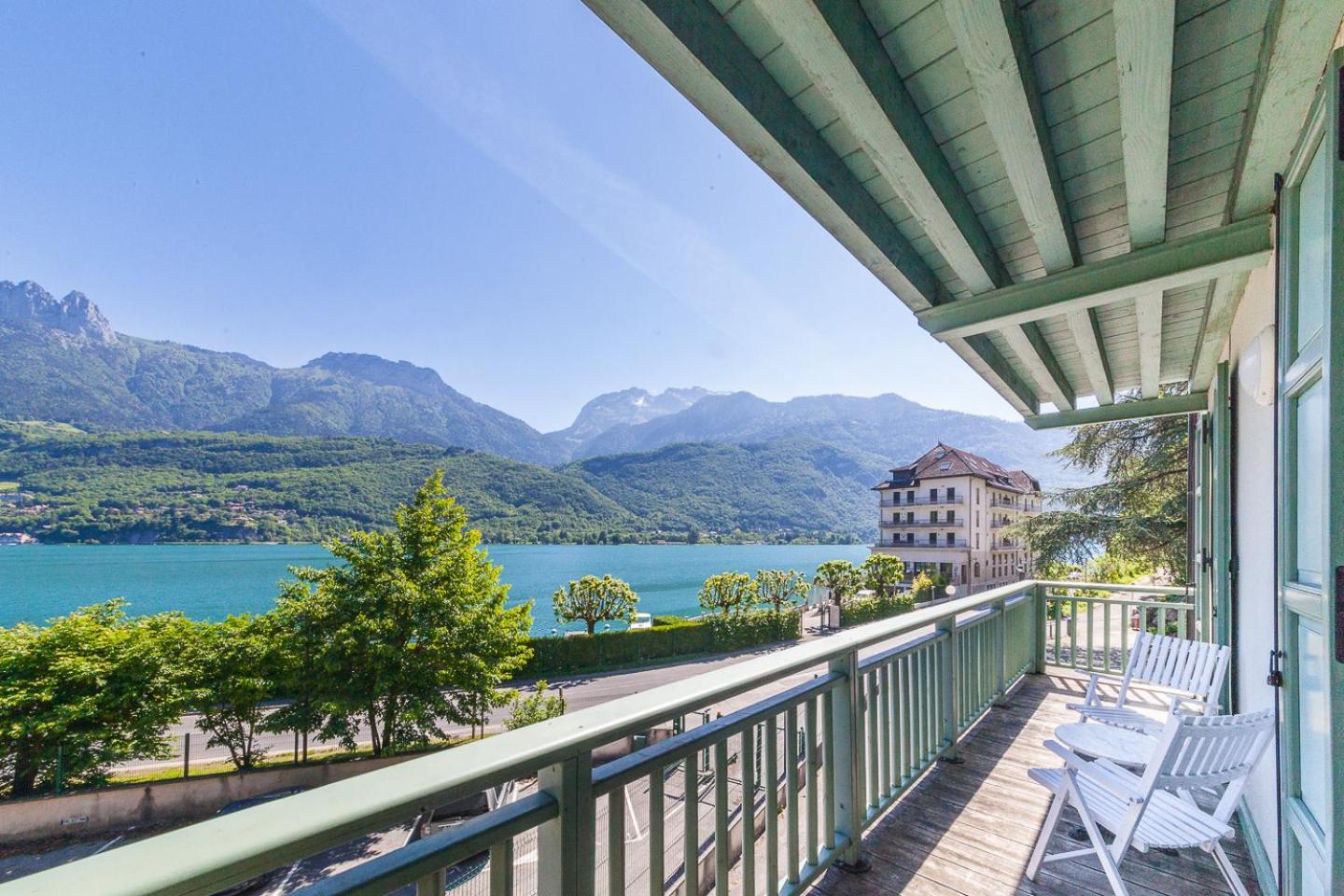 Annecy-Pavillon view 4