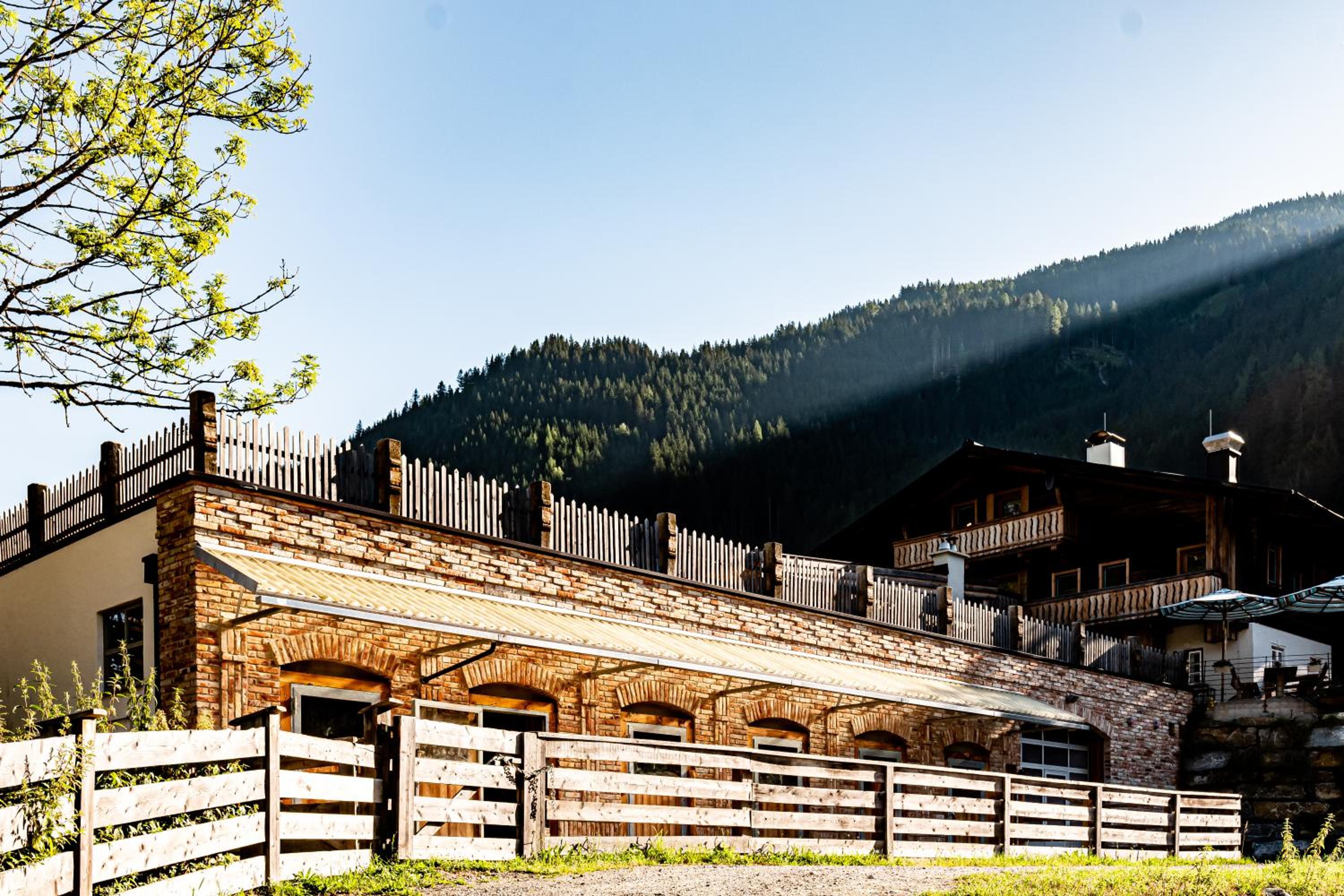 Peakini Farmhaus
