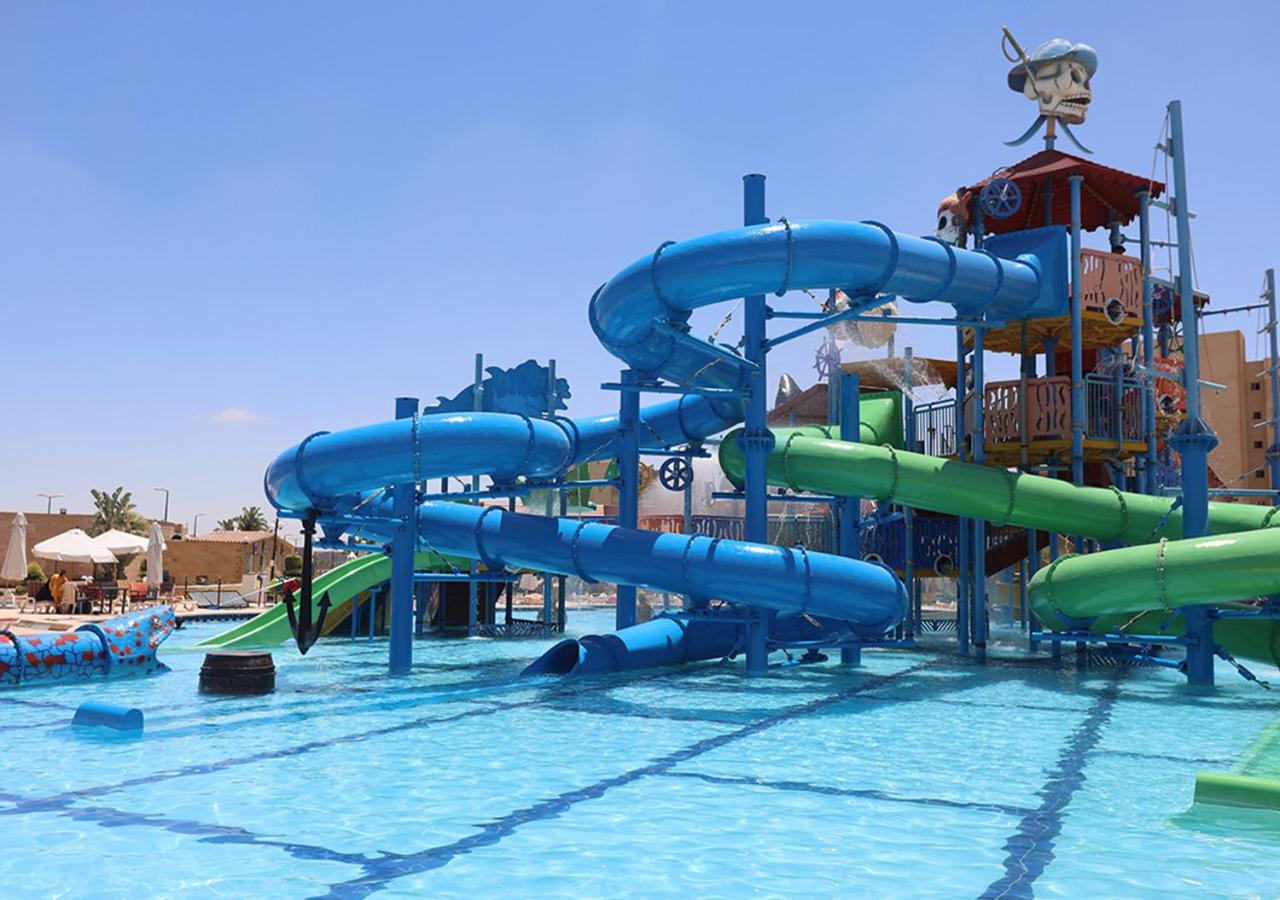 Marseilia Land Aqua Park Families only view 5