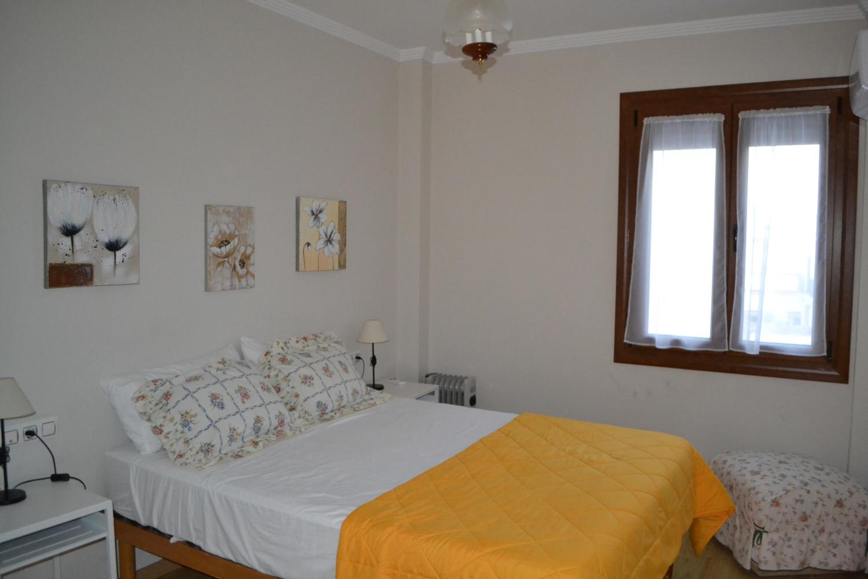 Céntrico y amplio apartamento 100% equipado view 5