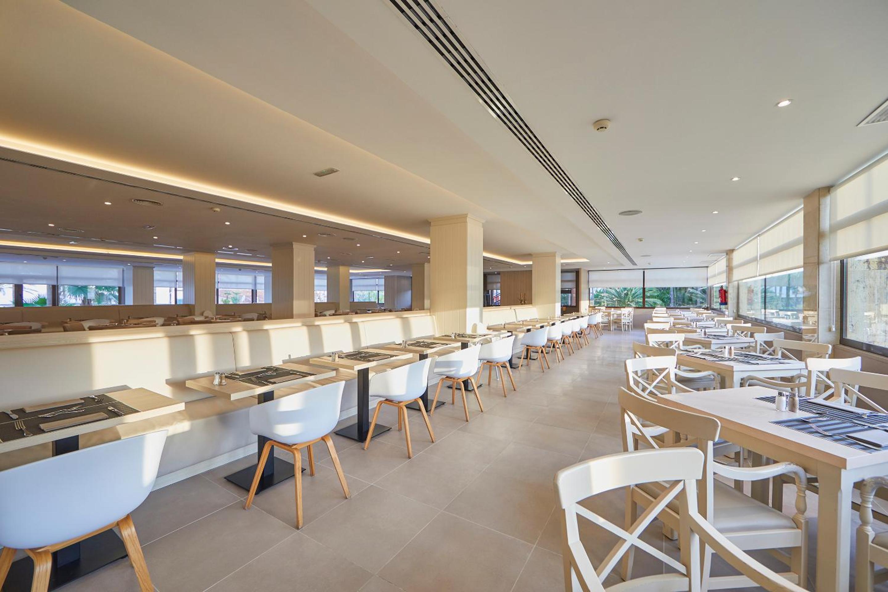 Apartamentos Jade - Adults Only