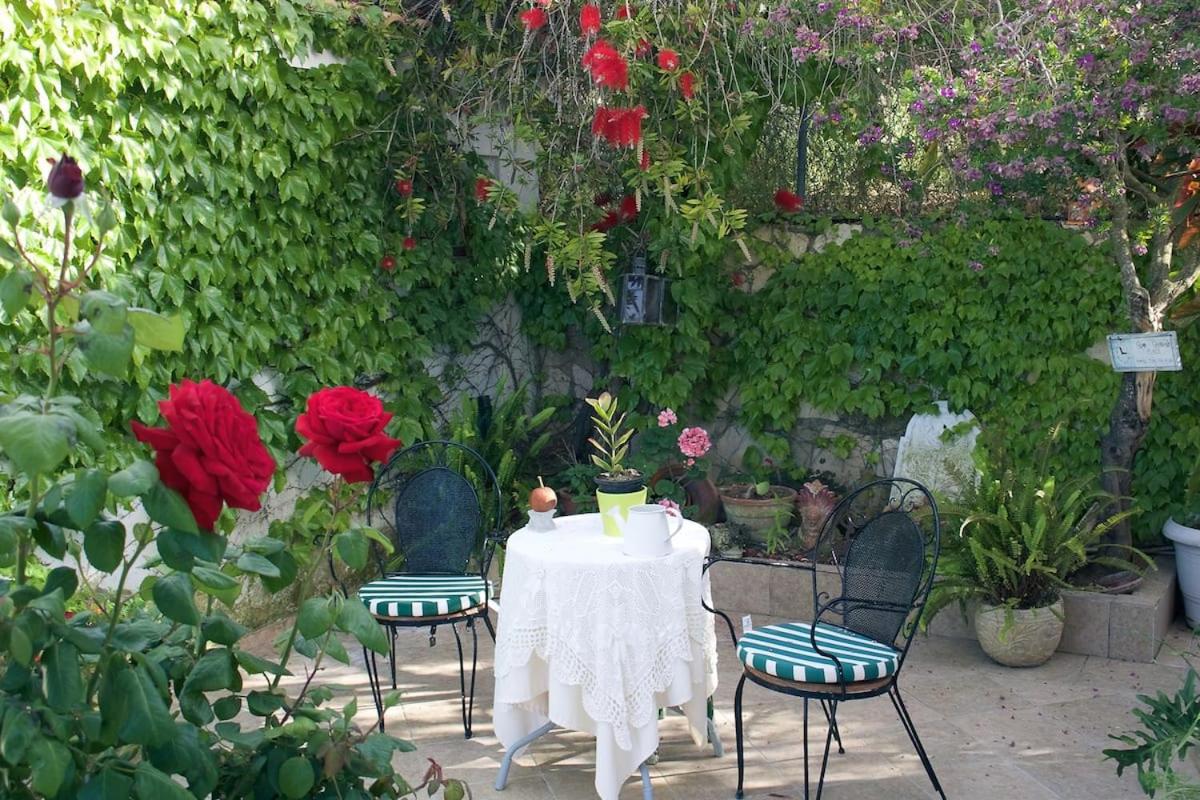 Theros Villa
