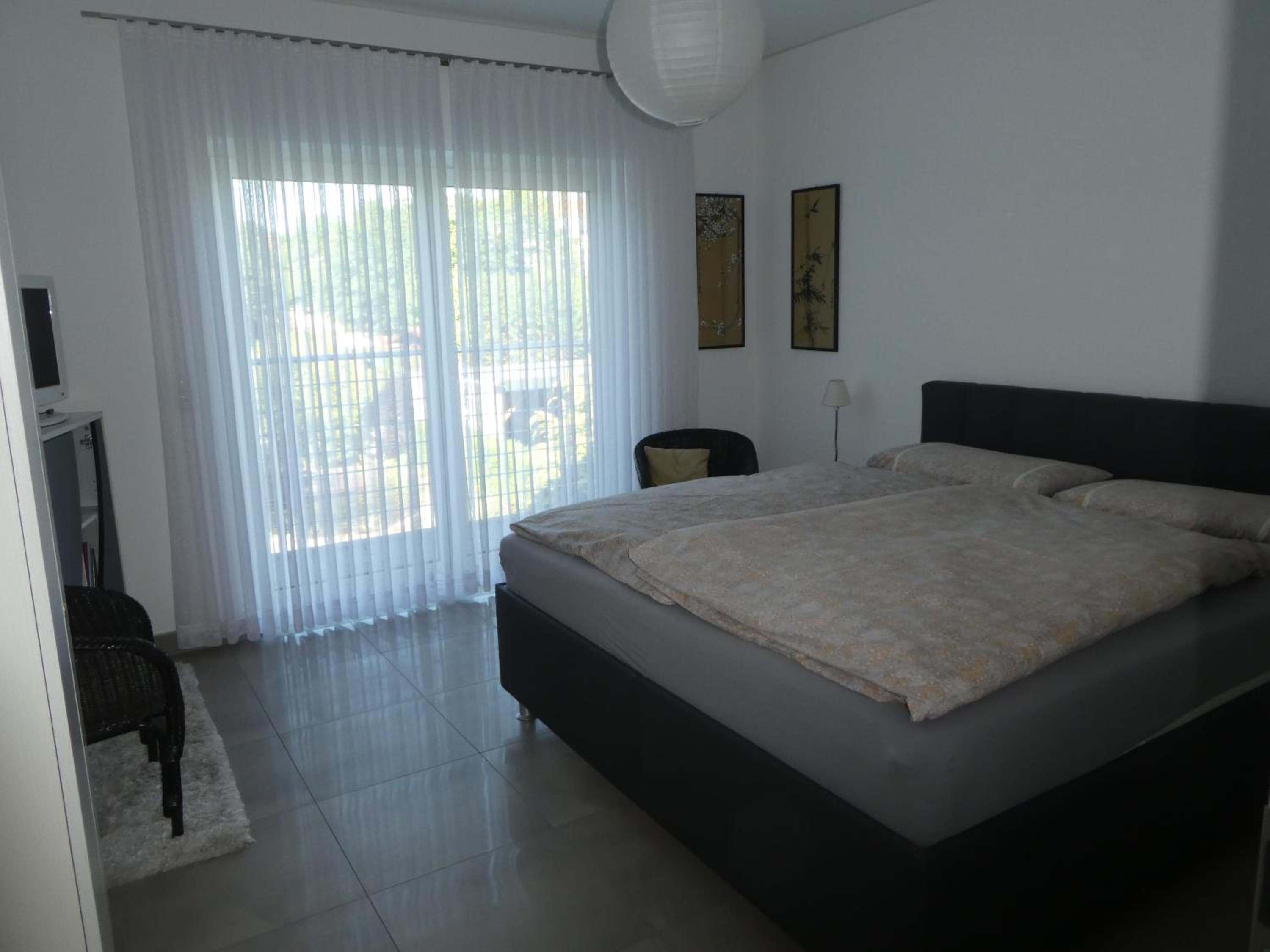 großzügige,zetrumsnahe Wohnung view 4