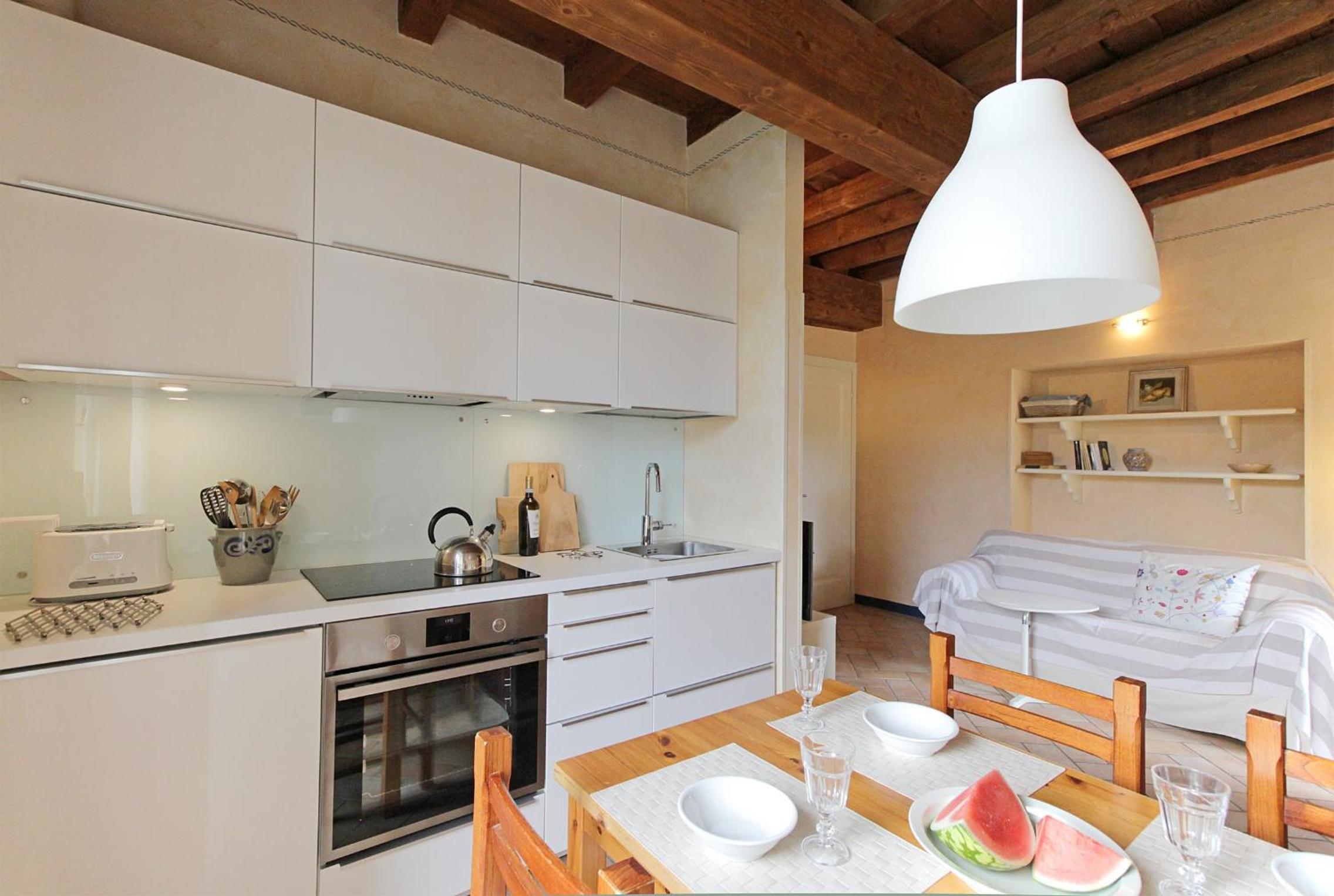 Casa Marsilva - holiday apartment in old town centre, near the lake view 5