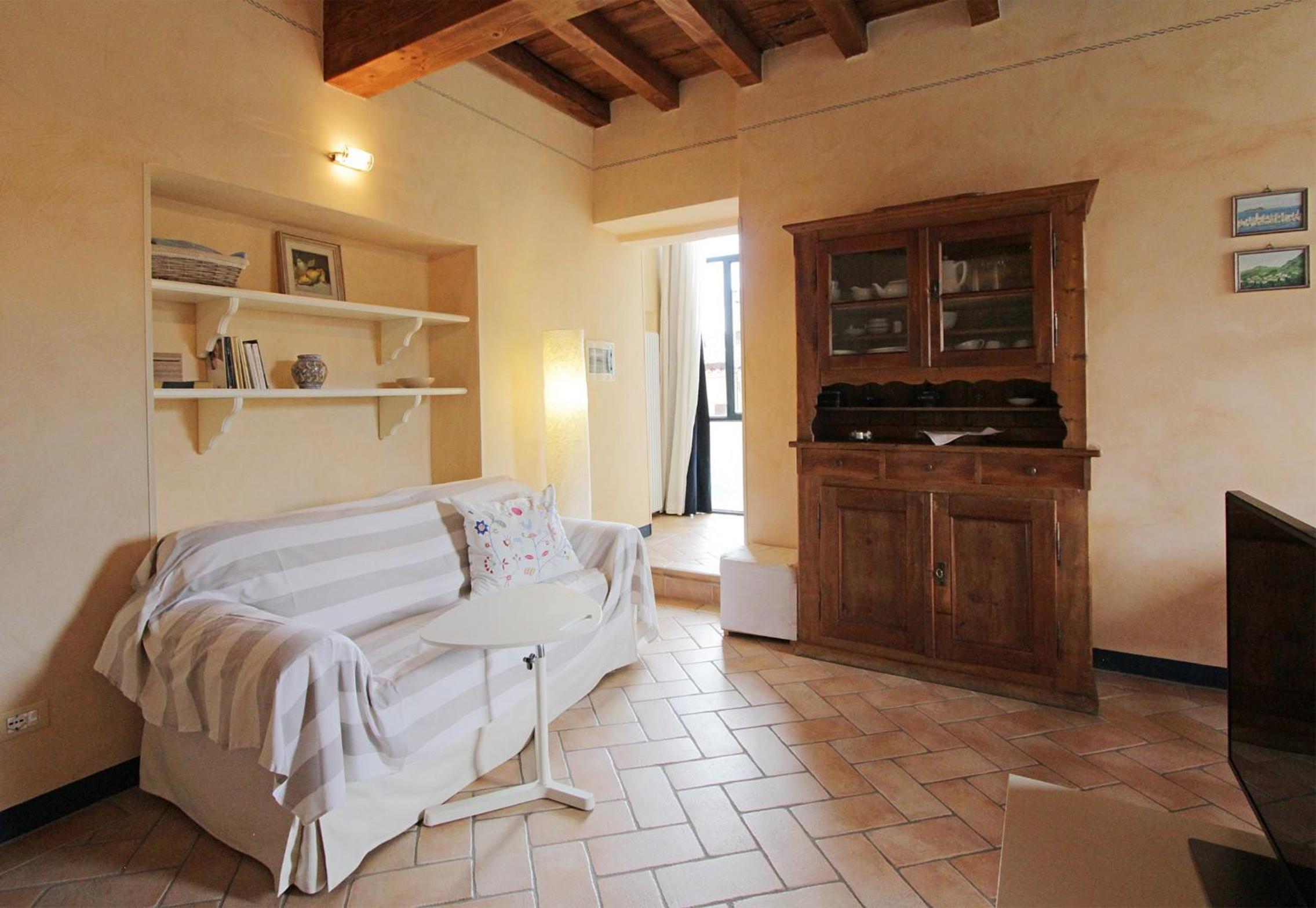 Casa Marsilva - holiday apartment in old town centre, near the lake view 2