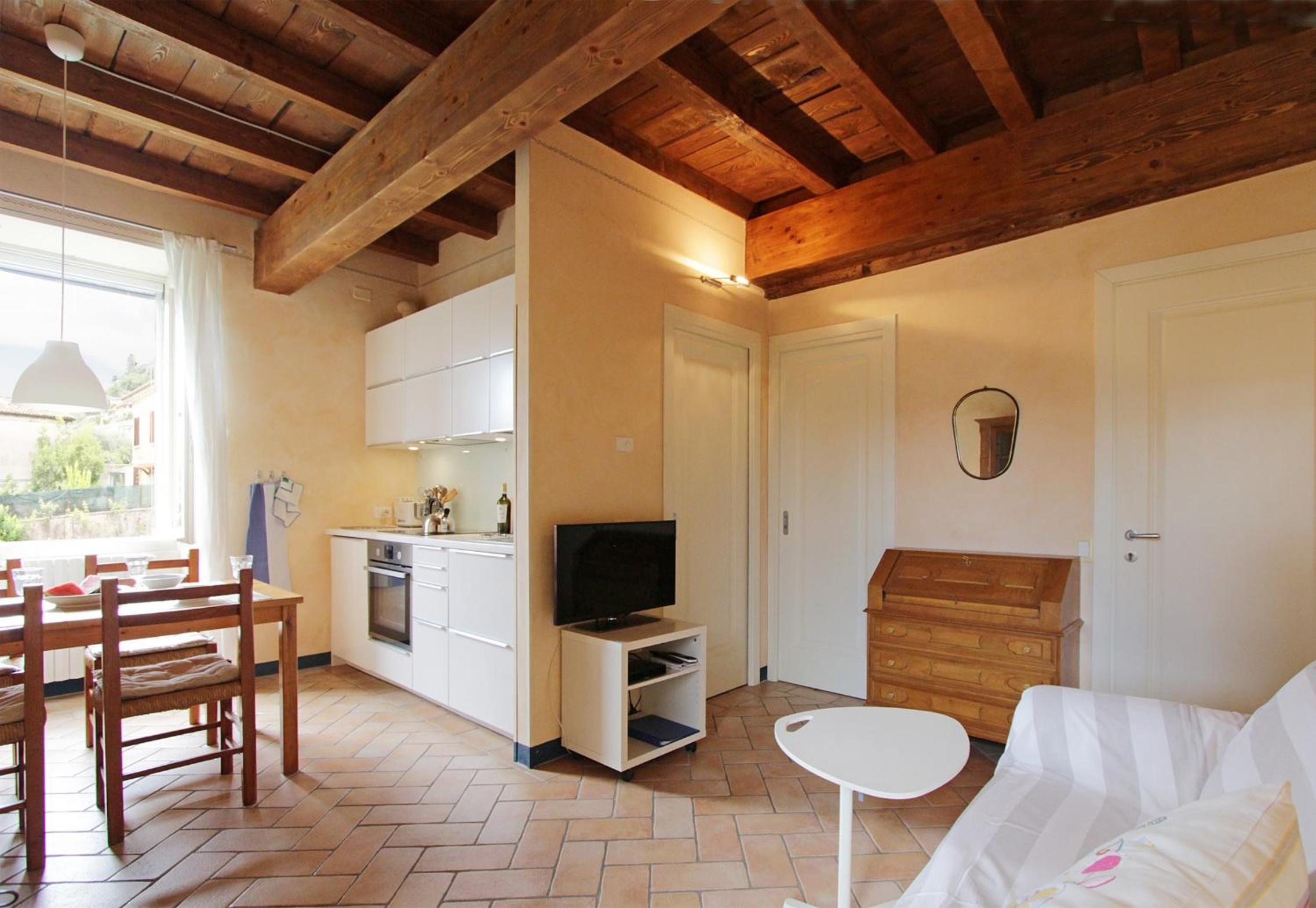 Casa Marsilva - holiday apartment in old town centre, near the lake view 3